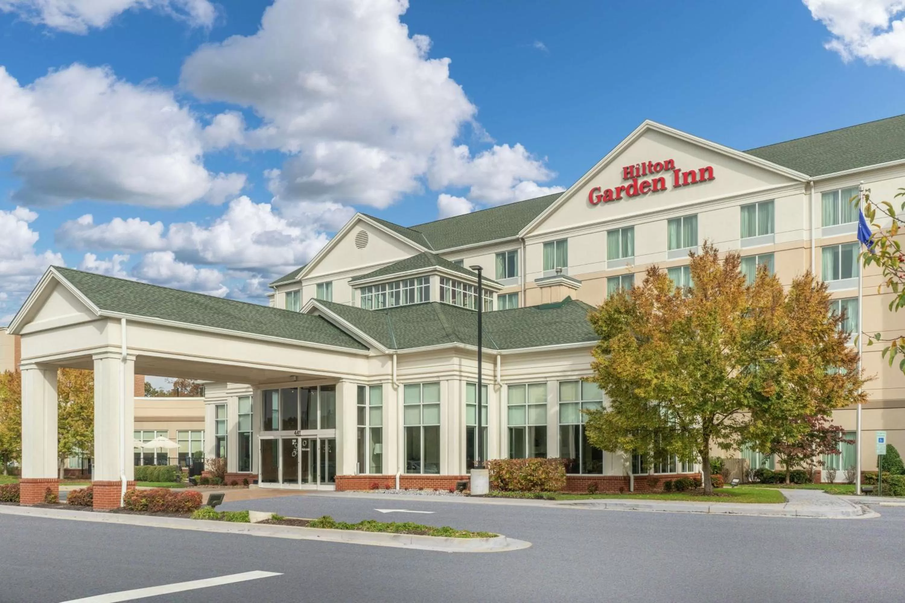 Property building in Hilton Garden Inn Richmond Airport