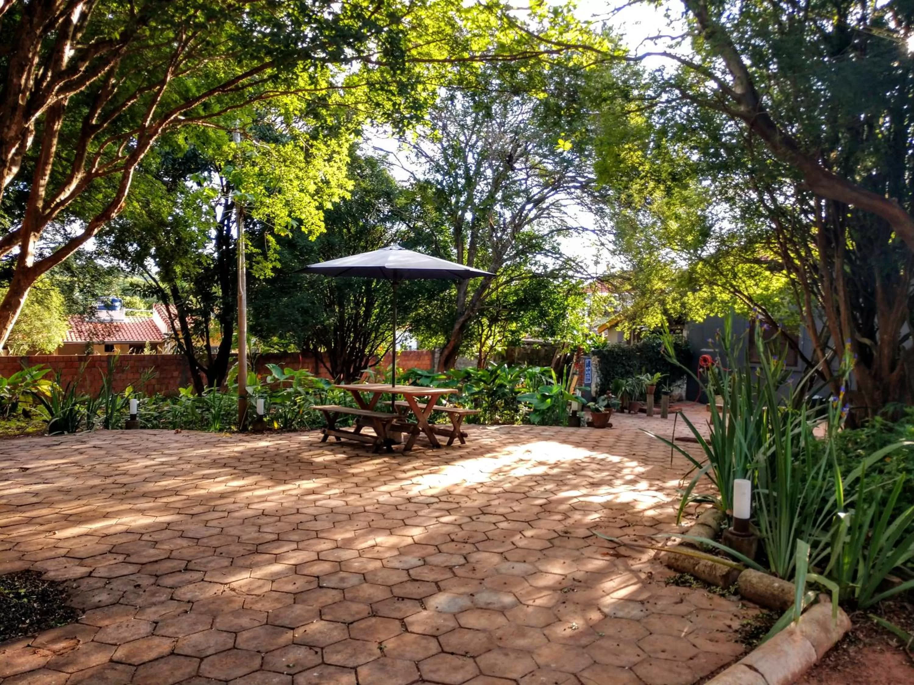 Property building in Suítes no Quintal