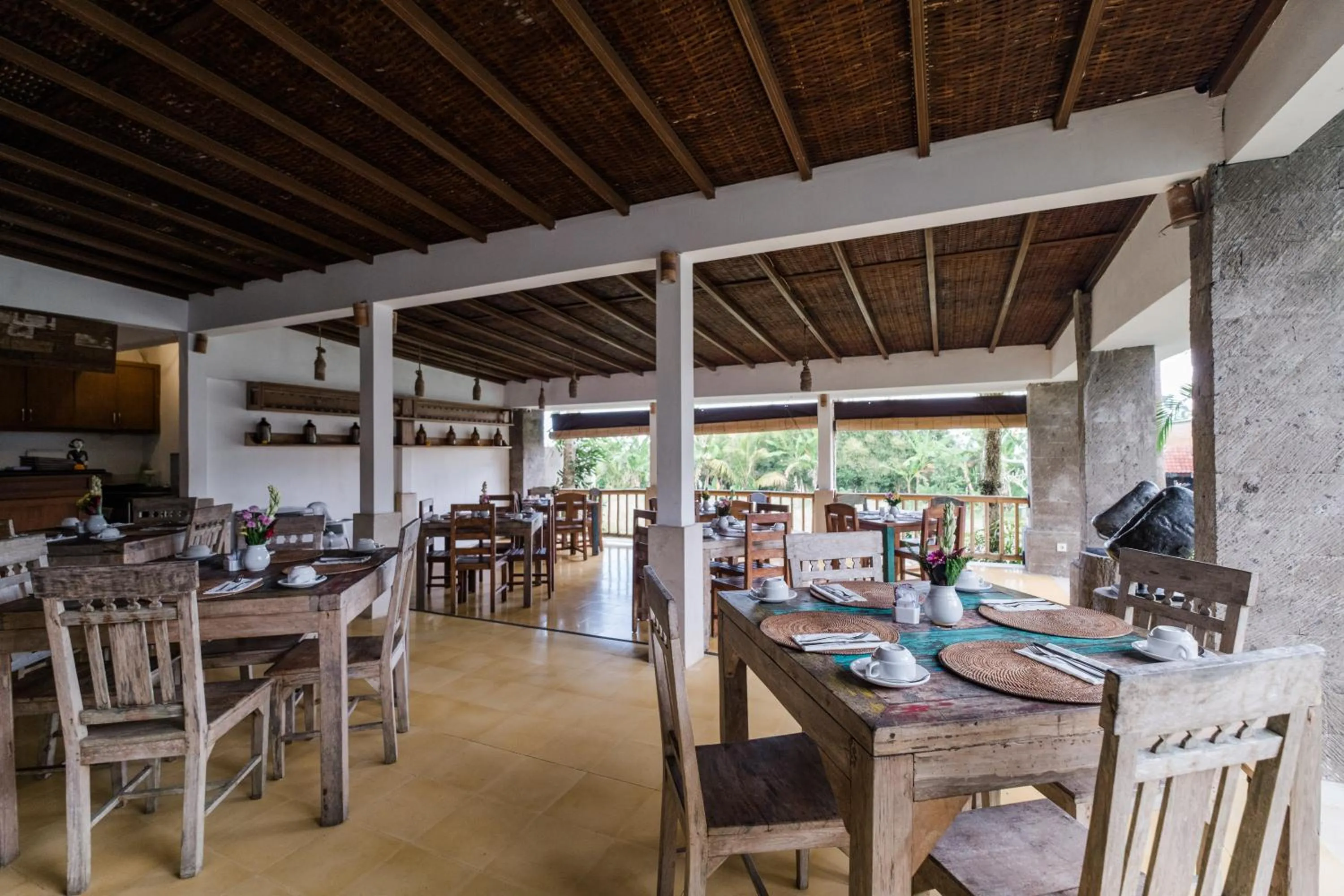Restaurant/places to eat in Alam Puisi Villa Ubud