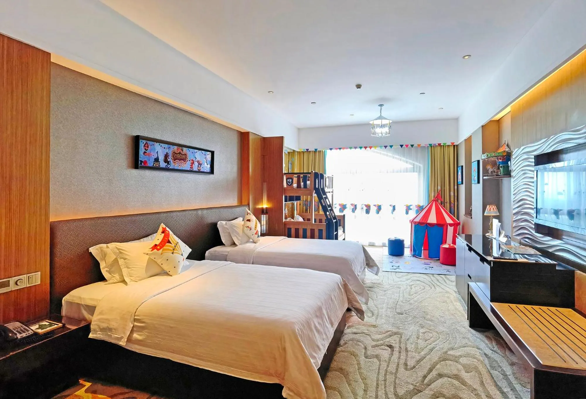 children, Bed in Mission Hills Hotel Resorts Dongguan