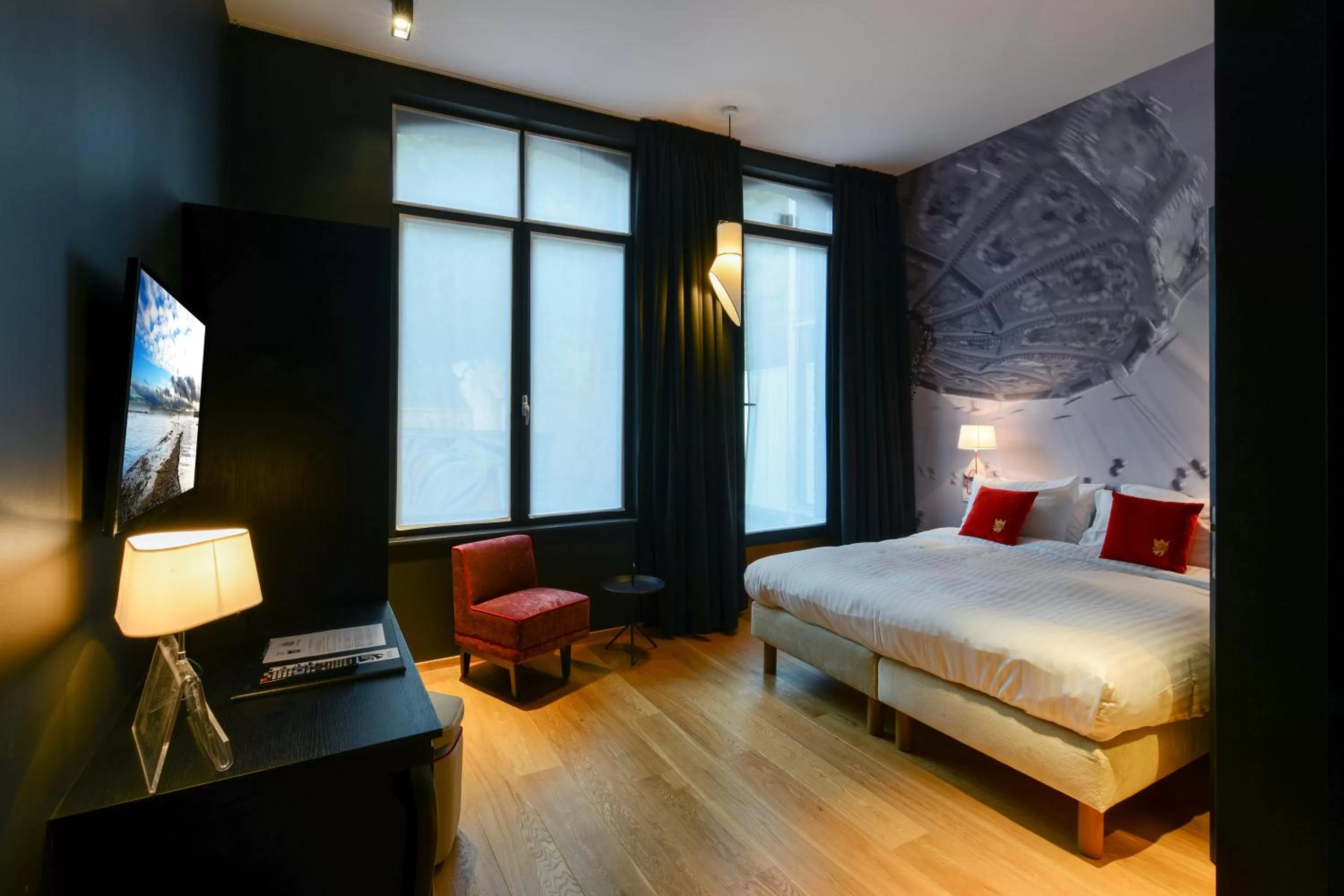 Photo of the whole room, Bed in Hotel The Royal Snail