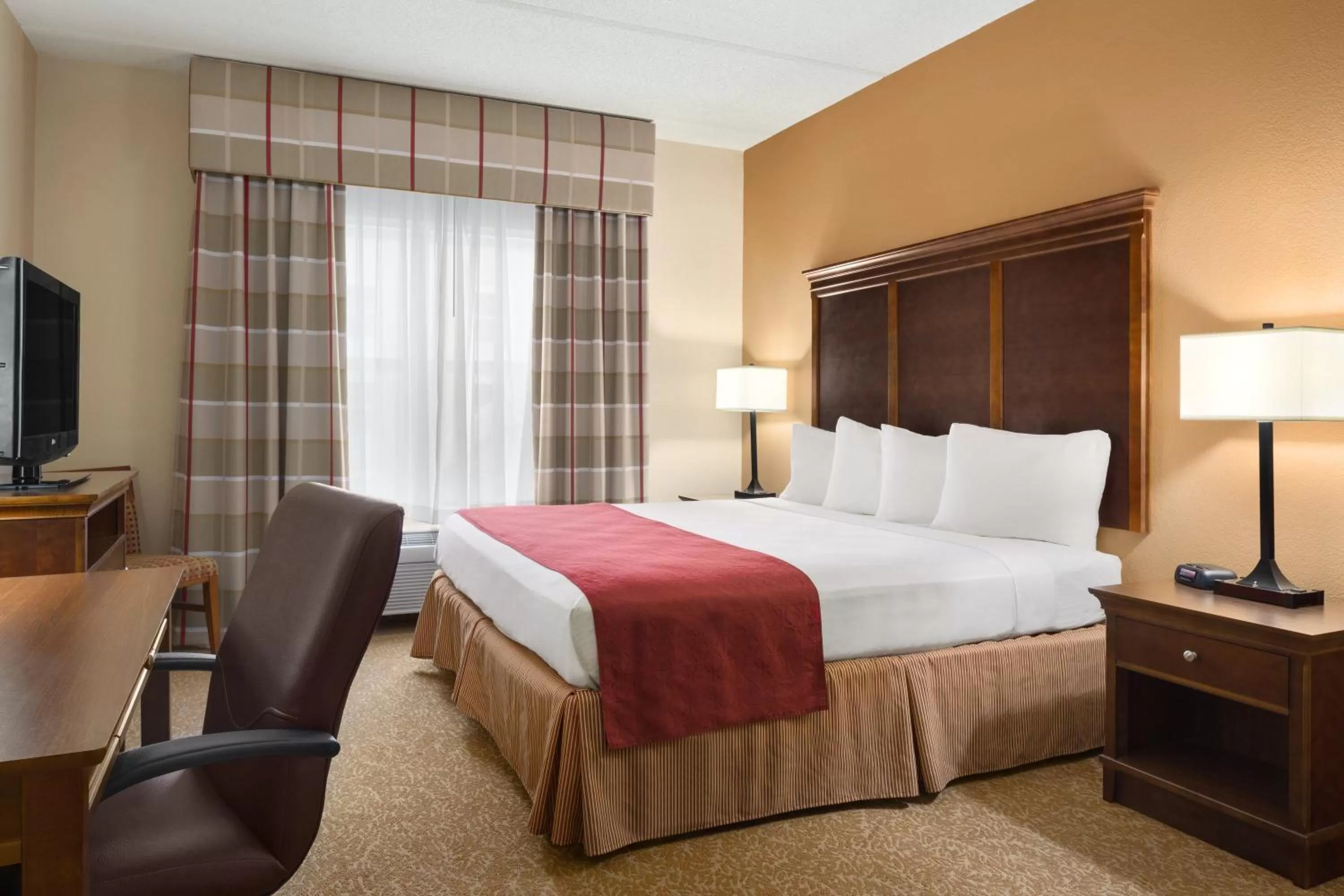 Photo of the whole room, Bed in Country Inn & Suites by Radisson, Anderson, SC