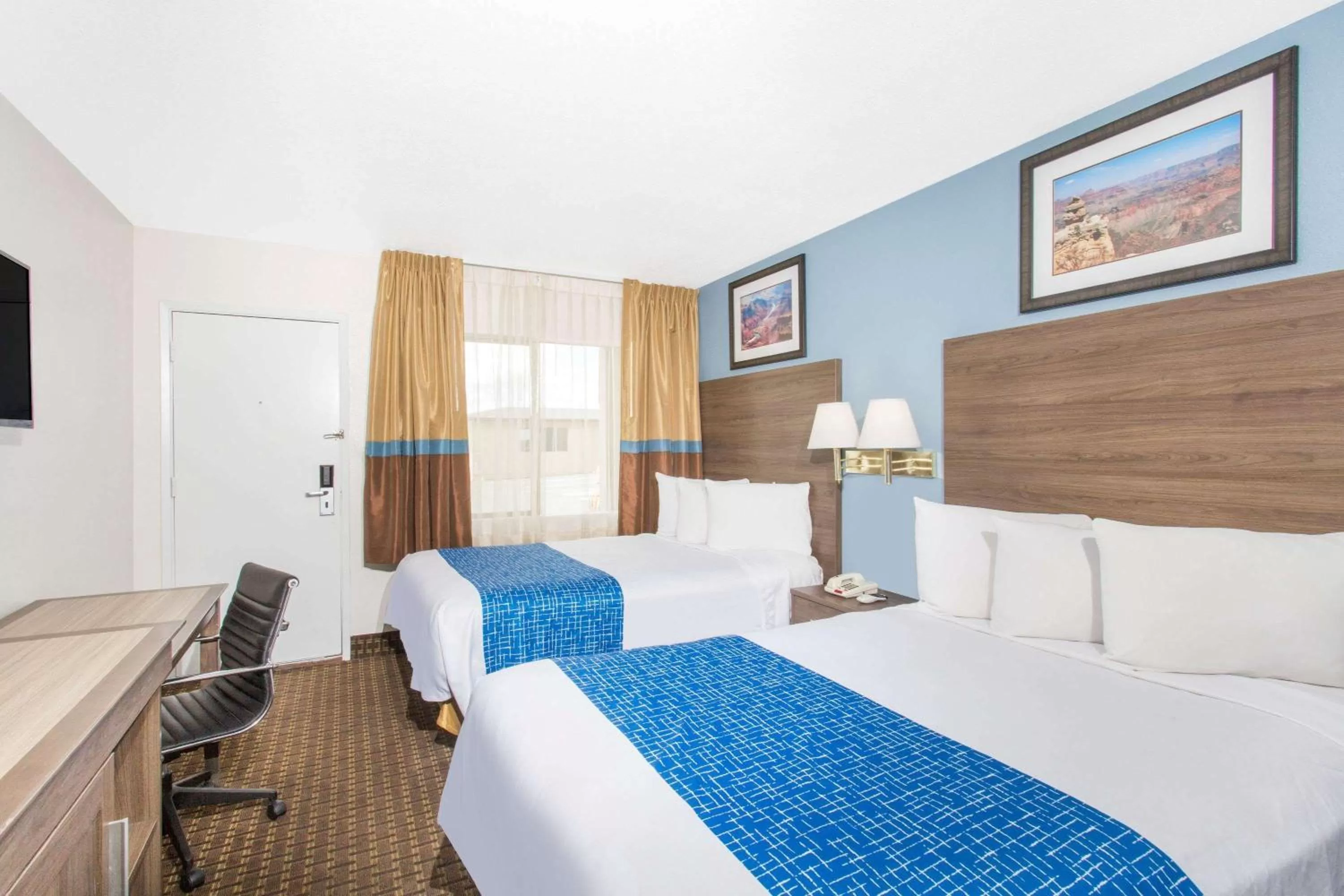 Photo of the whole room in Travelodge by Wyndham Williams Grand Canyon