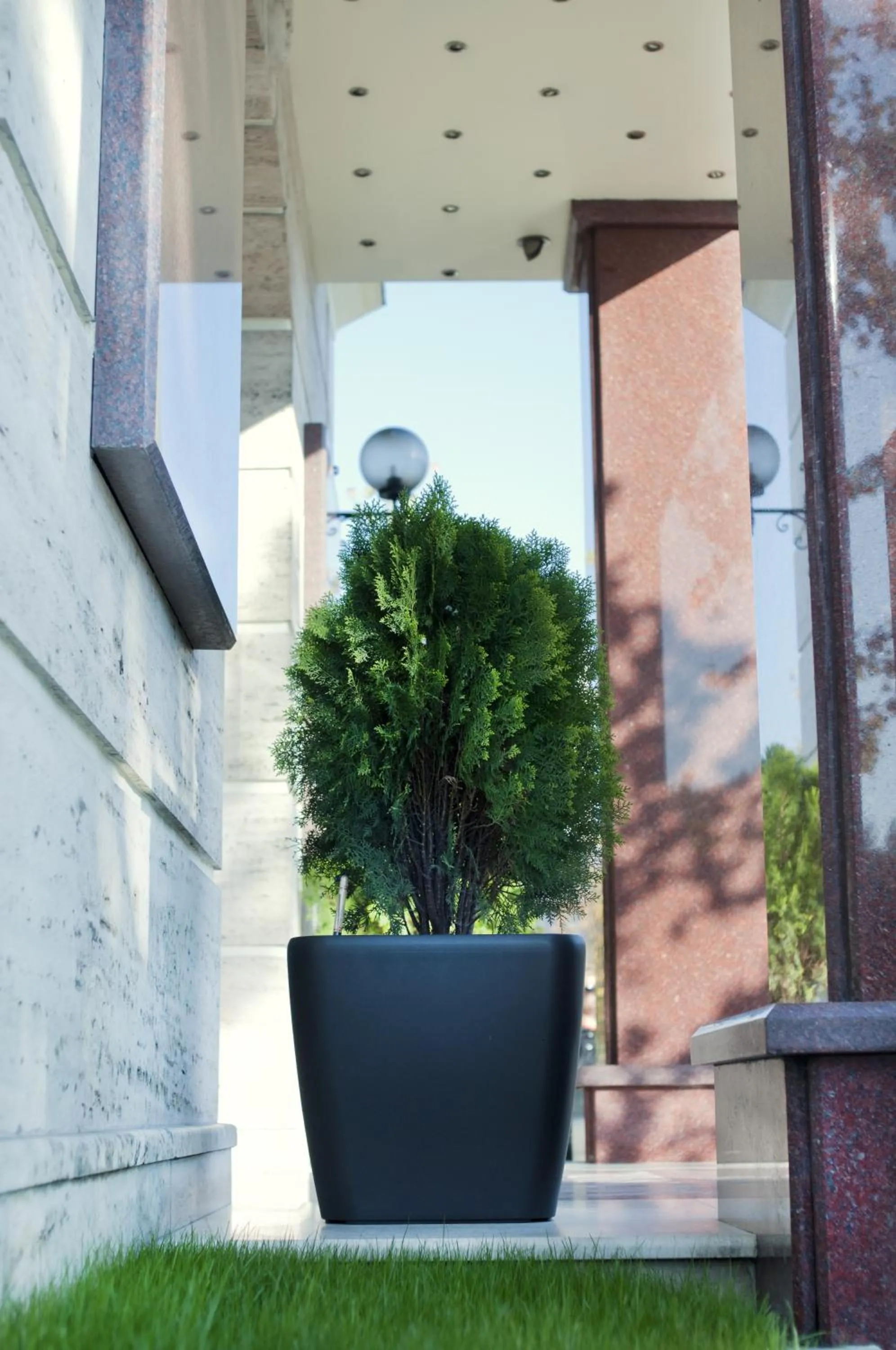 Facade/entrance in MonarC Hotel