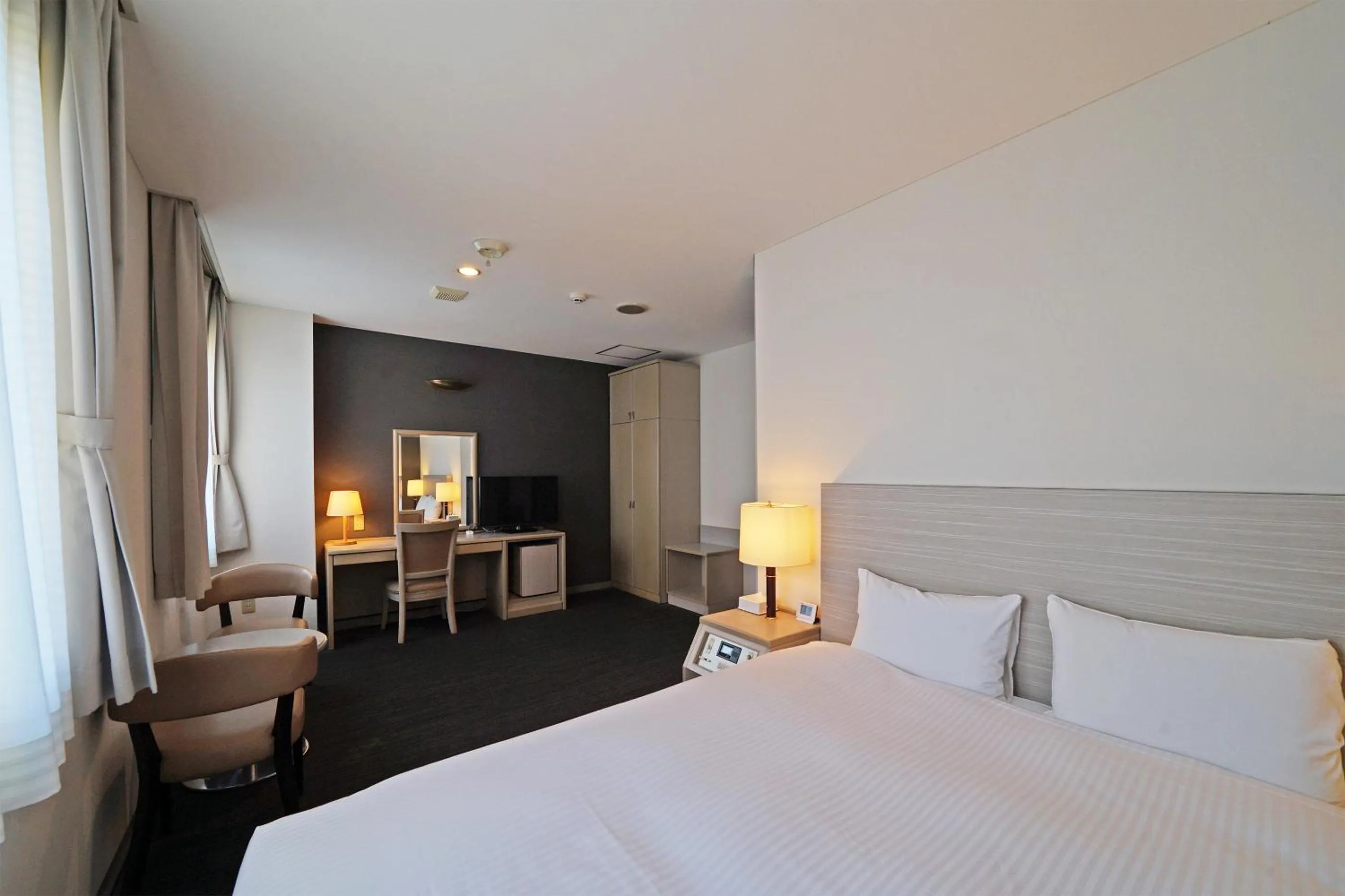 Photo of the whole room, Bed in Chisun Hotel Kamata