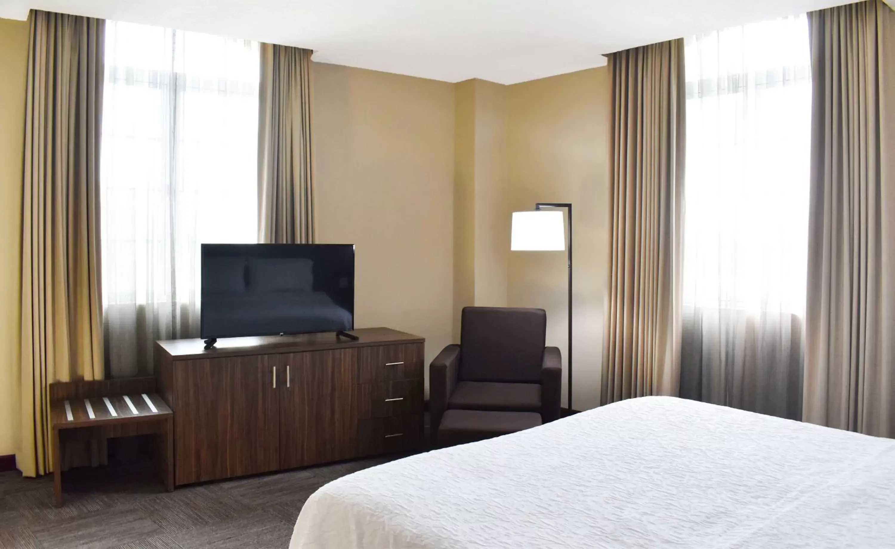 King Studio Suite - Non Smoking in Hampton Inn Tampico Zona Dorada King Studio Suite - Non Smoking in Hampton Inn Tampico Zona Dorada