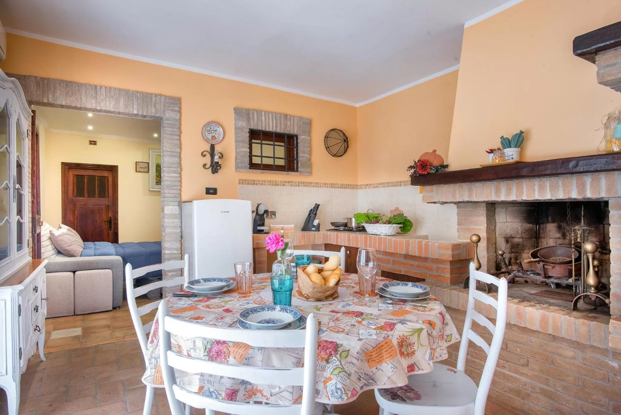 Dining area in L'Agrifoglio di Assisi Residenza di Campagna
