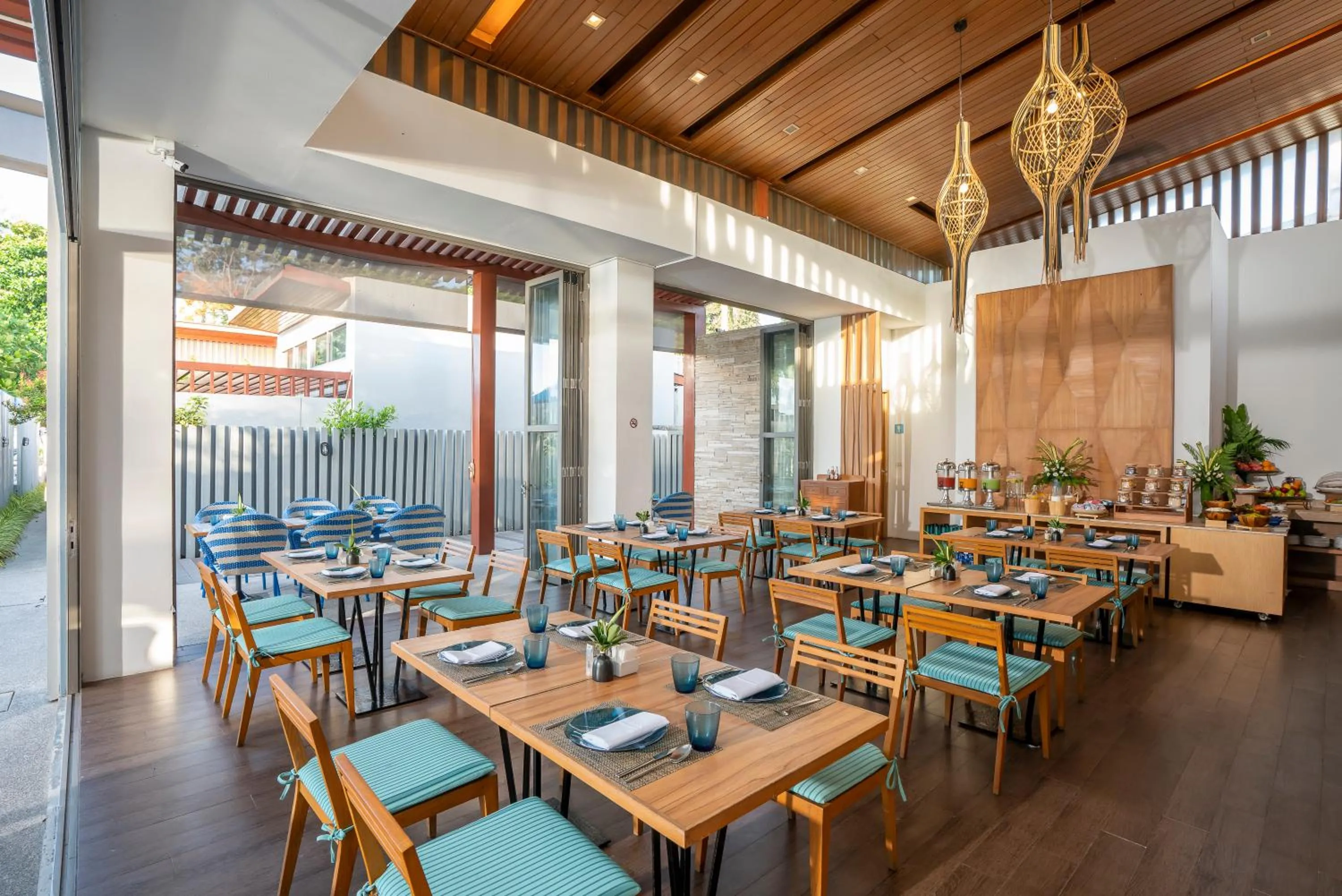 Restaurant/places to eat in Synergy Samui