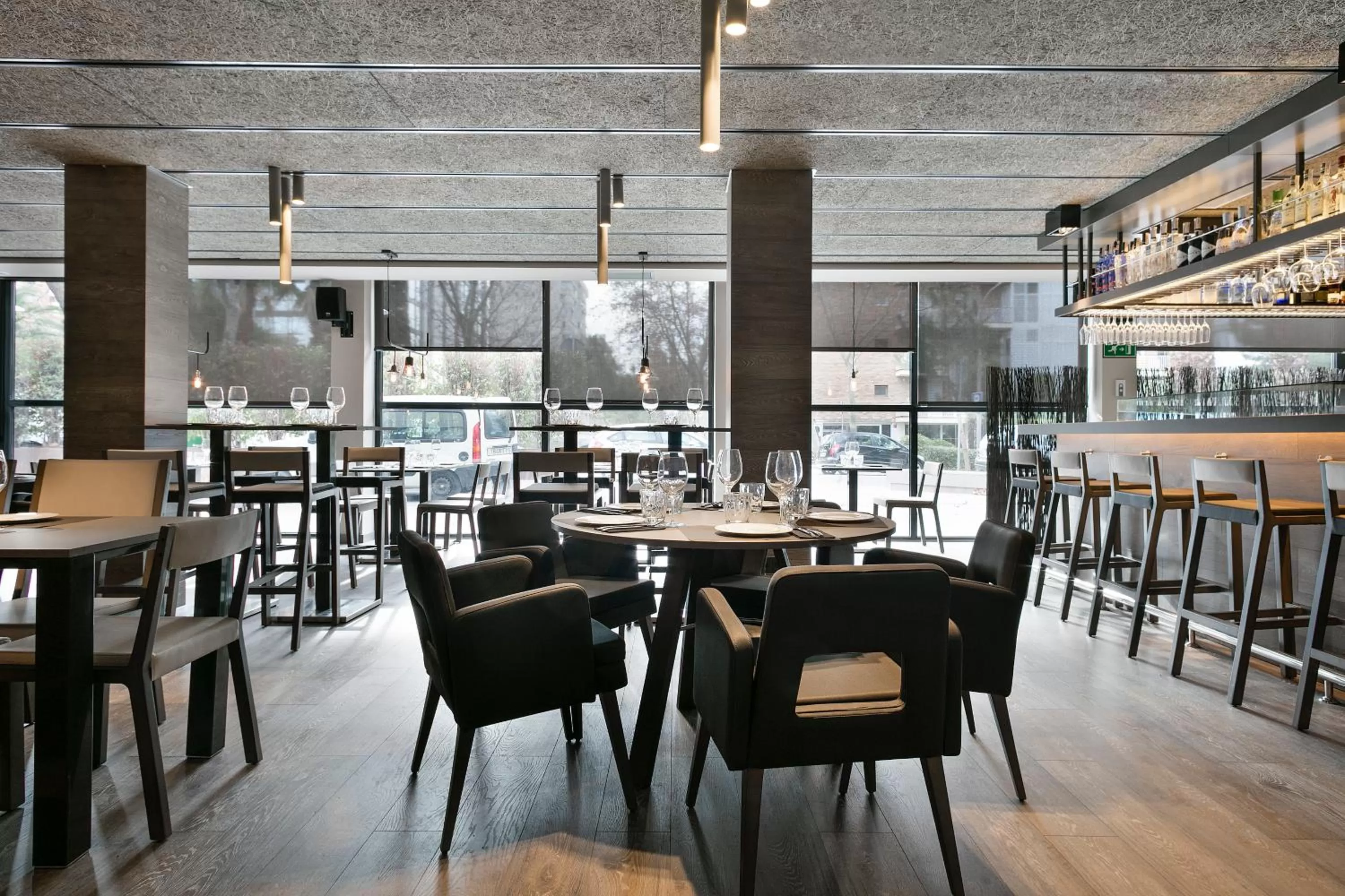 Restaurant/places to eat in Upper Diagonal