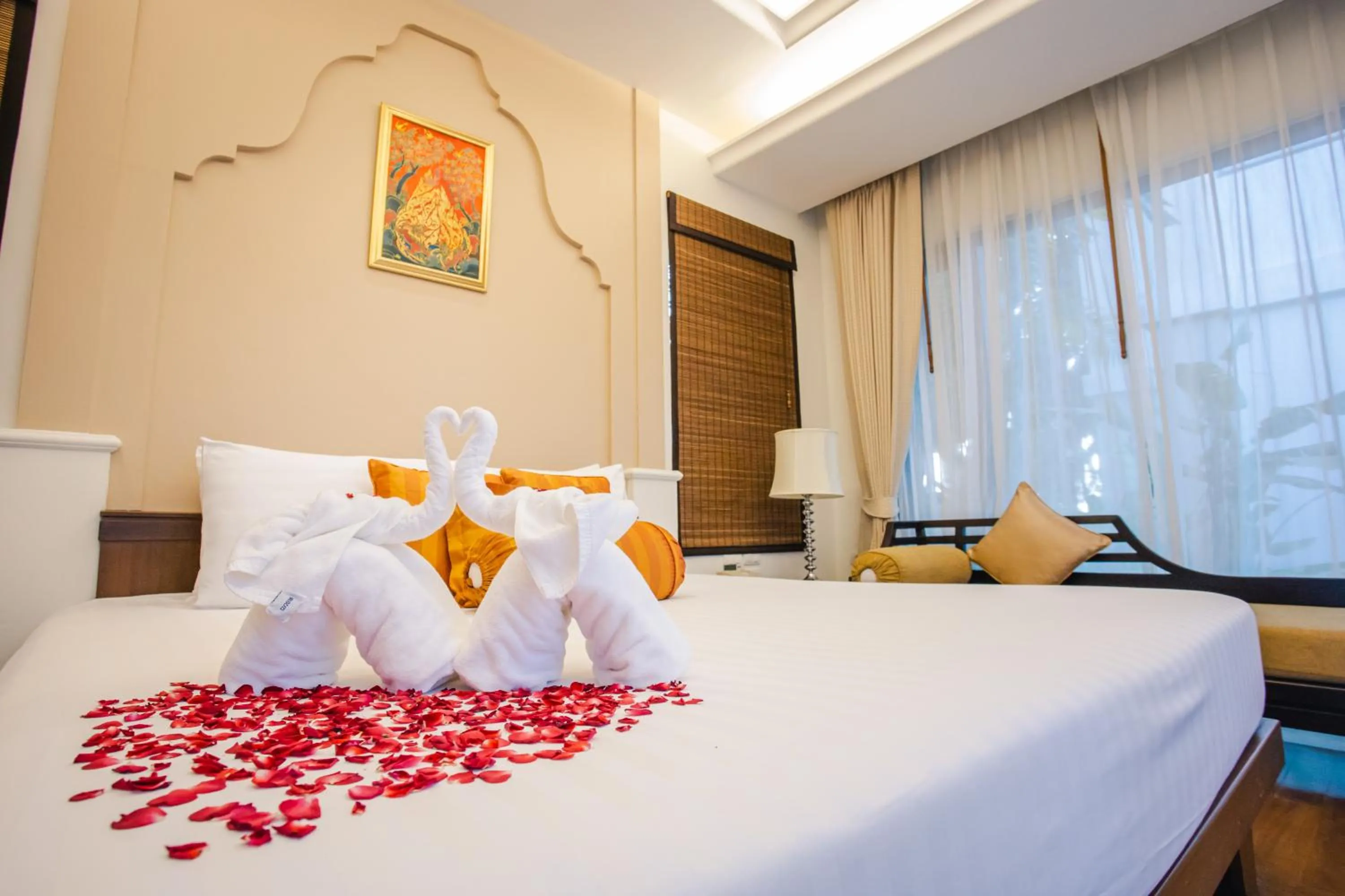 Bed in Ravindra Beach Resort & Spa - SHA Extra Plus