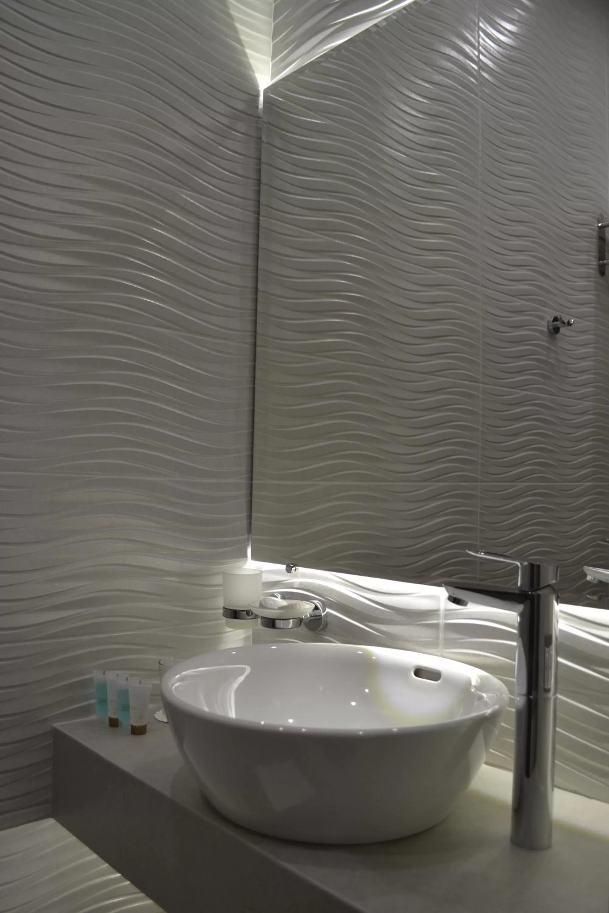 Bathroom in Horizon Hotel