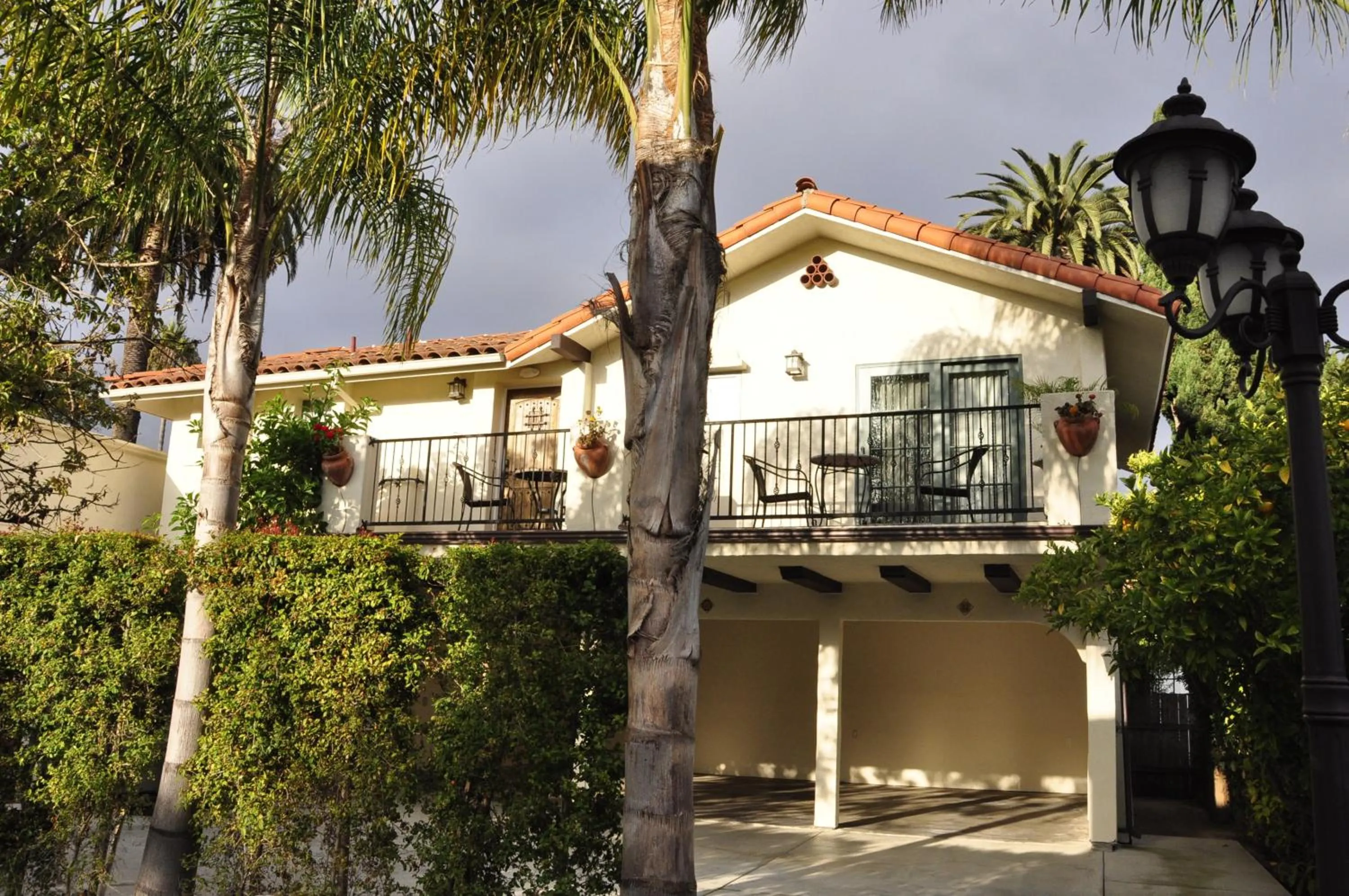 Facade/entrance in The Eagle Inn
