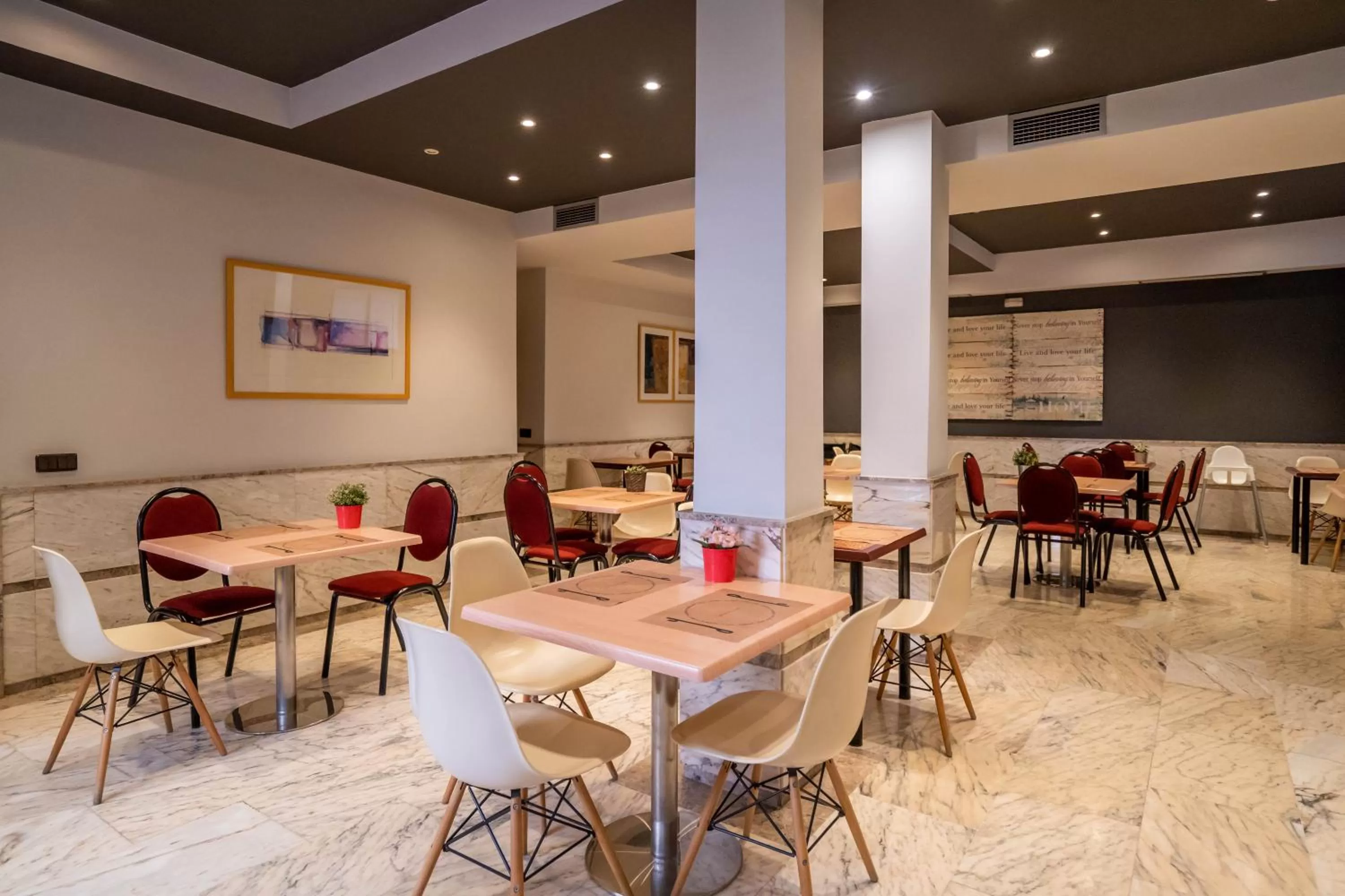 Breakfast in YIT Conquista de Toledo