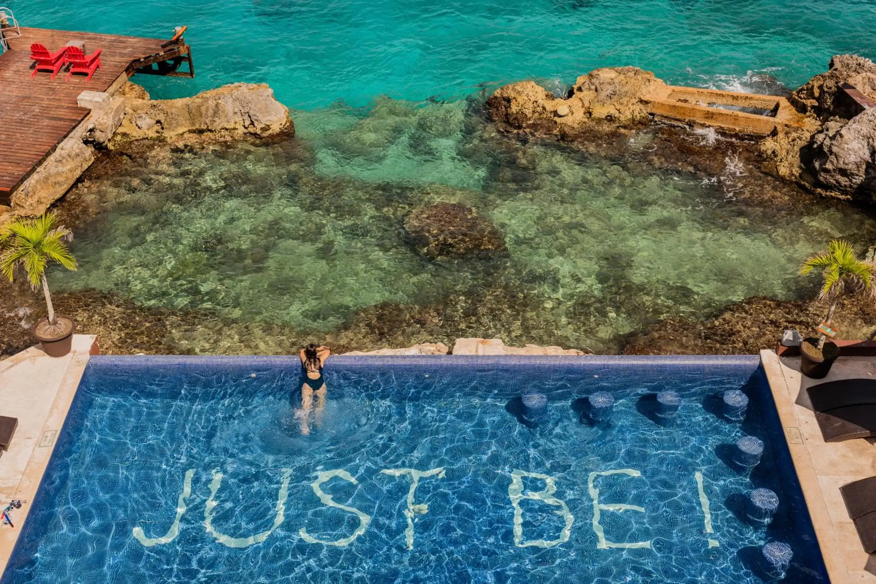 Pool view, Swimming Pool in Hotel B Cozumel Pool view, Swimming Pool in Hotel B Cozumel