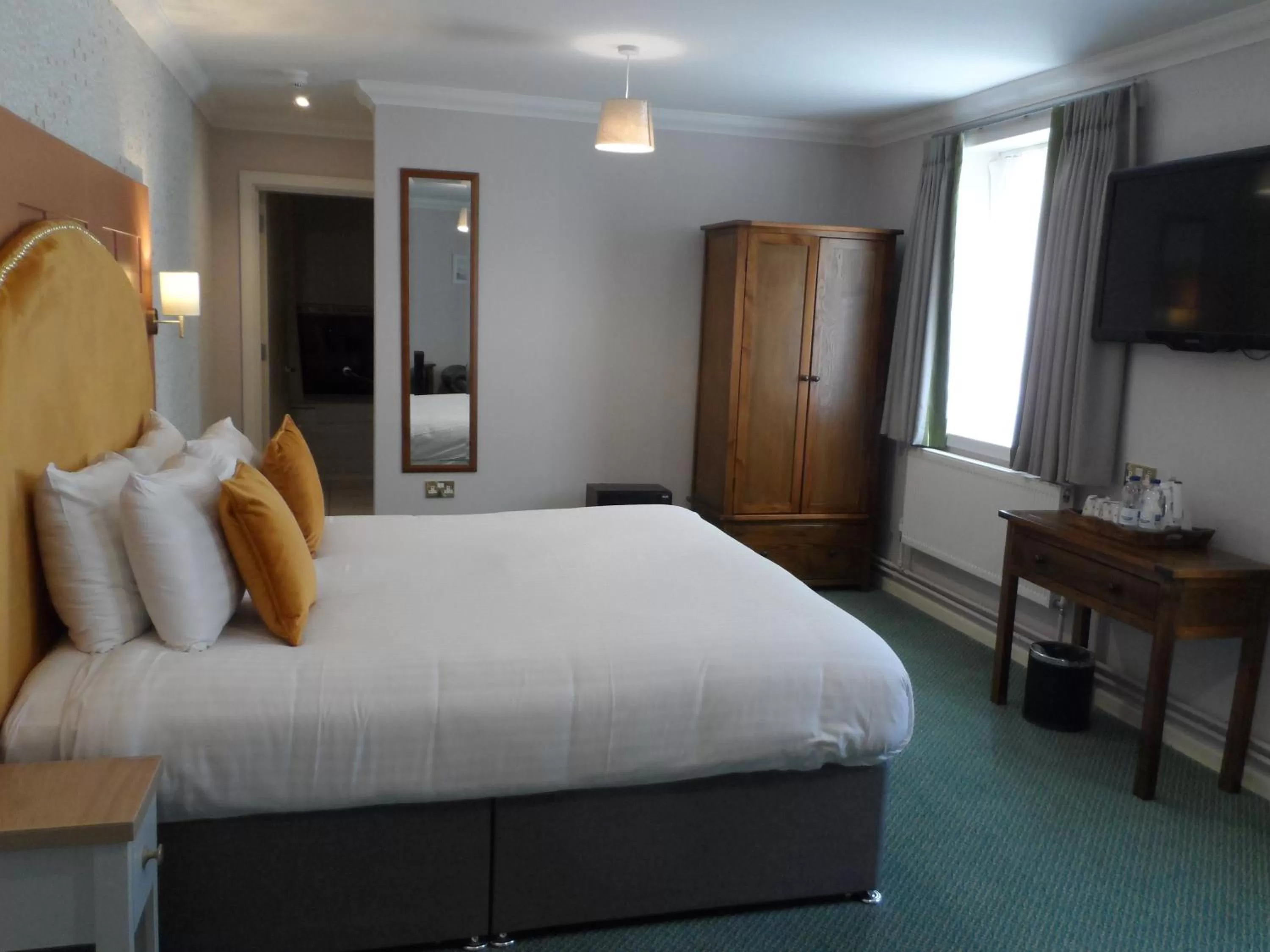Bed in Stanton House Hotel