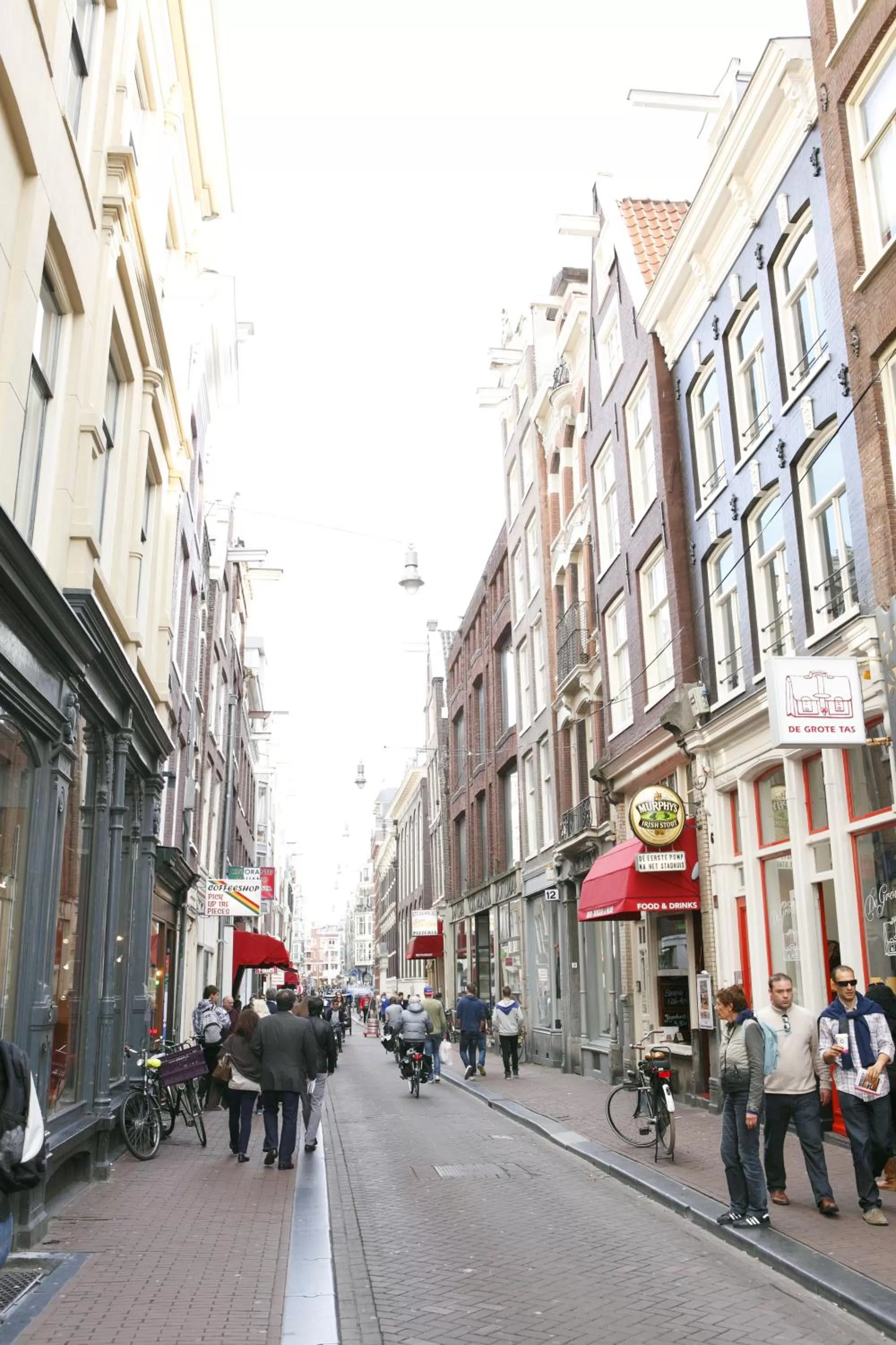 Day in Hotel Damsquare