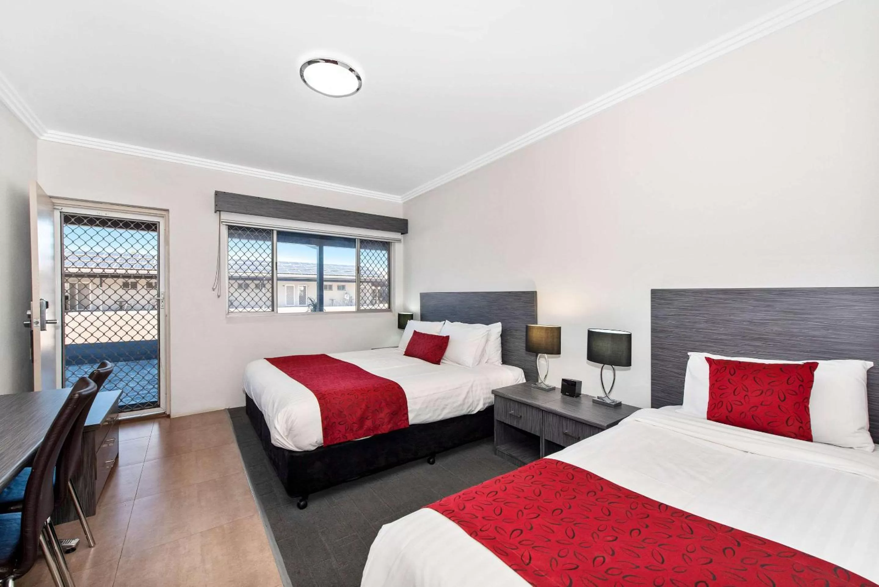 Photo of the whole room, Bed in Comfort Inn Moree