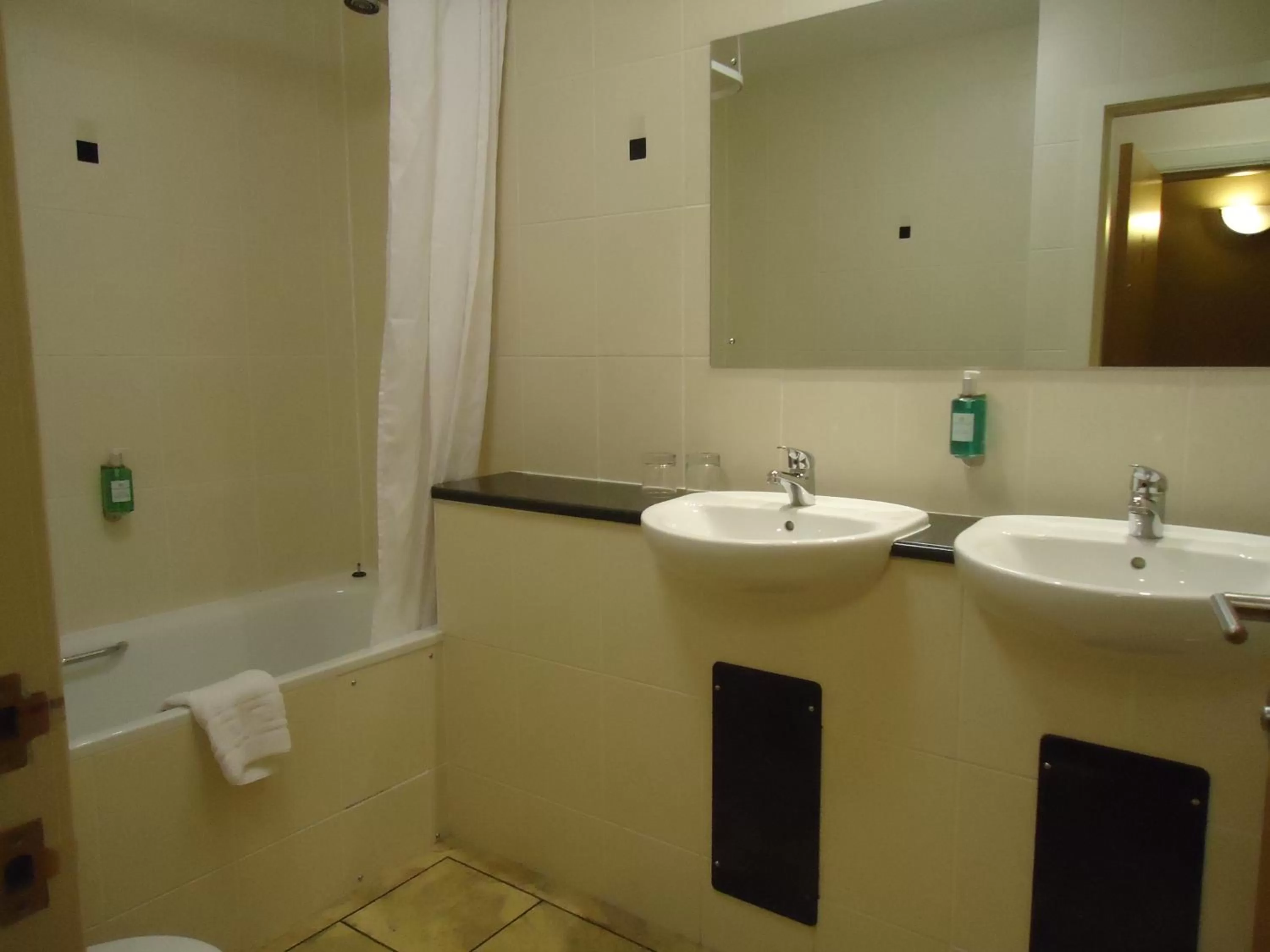 Bathroom in Pitbauchlie House Hotel - Sure Hotel Collection by Best Western