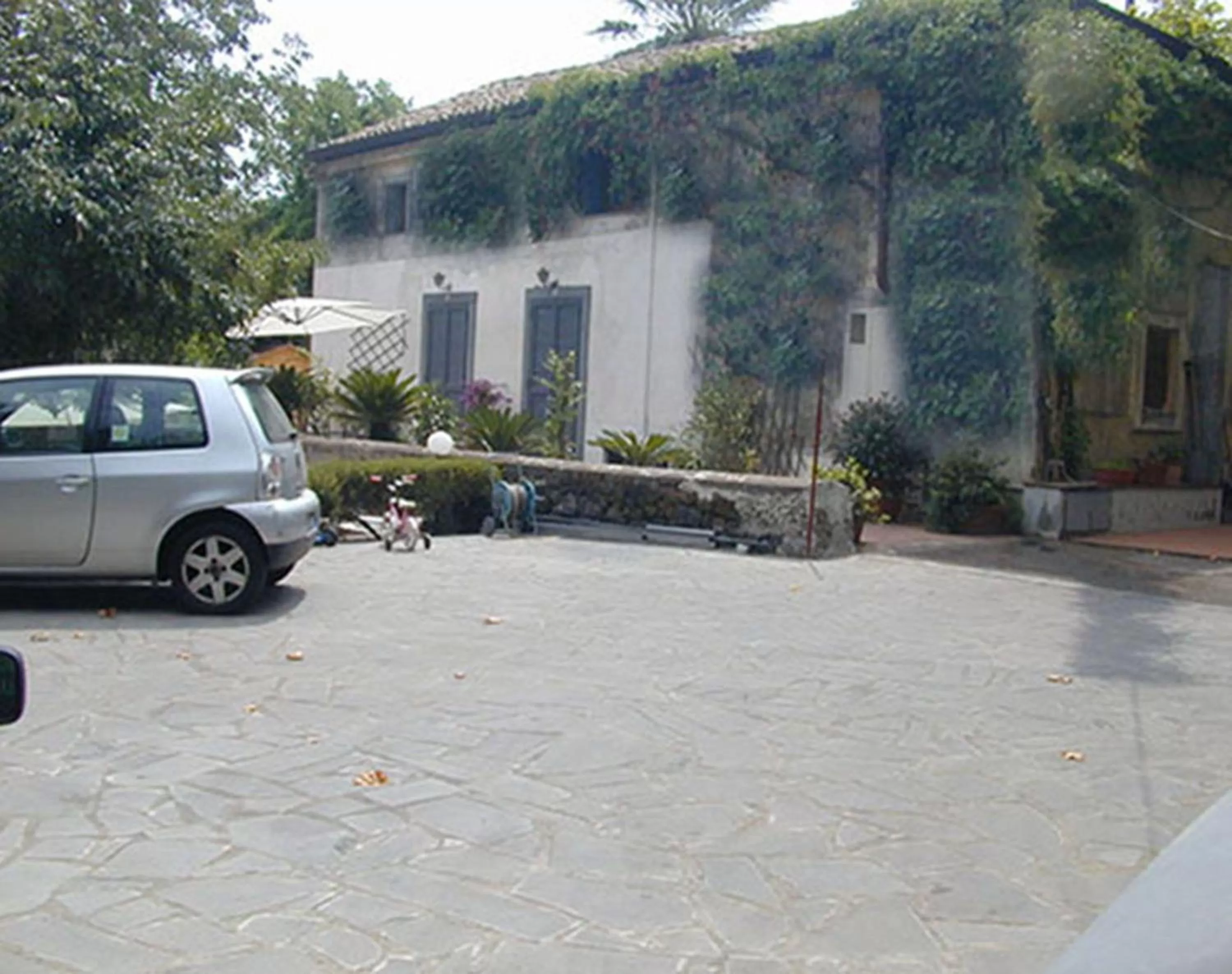 Property building in Case Zuccaro