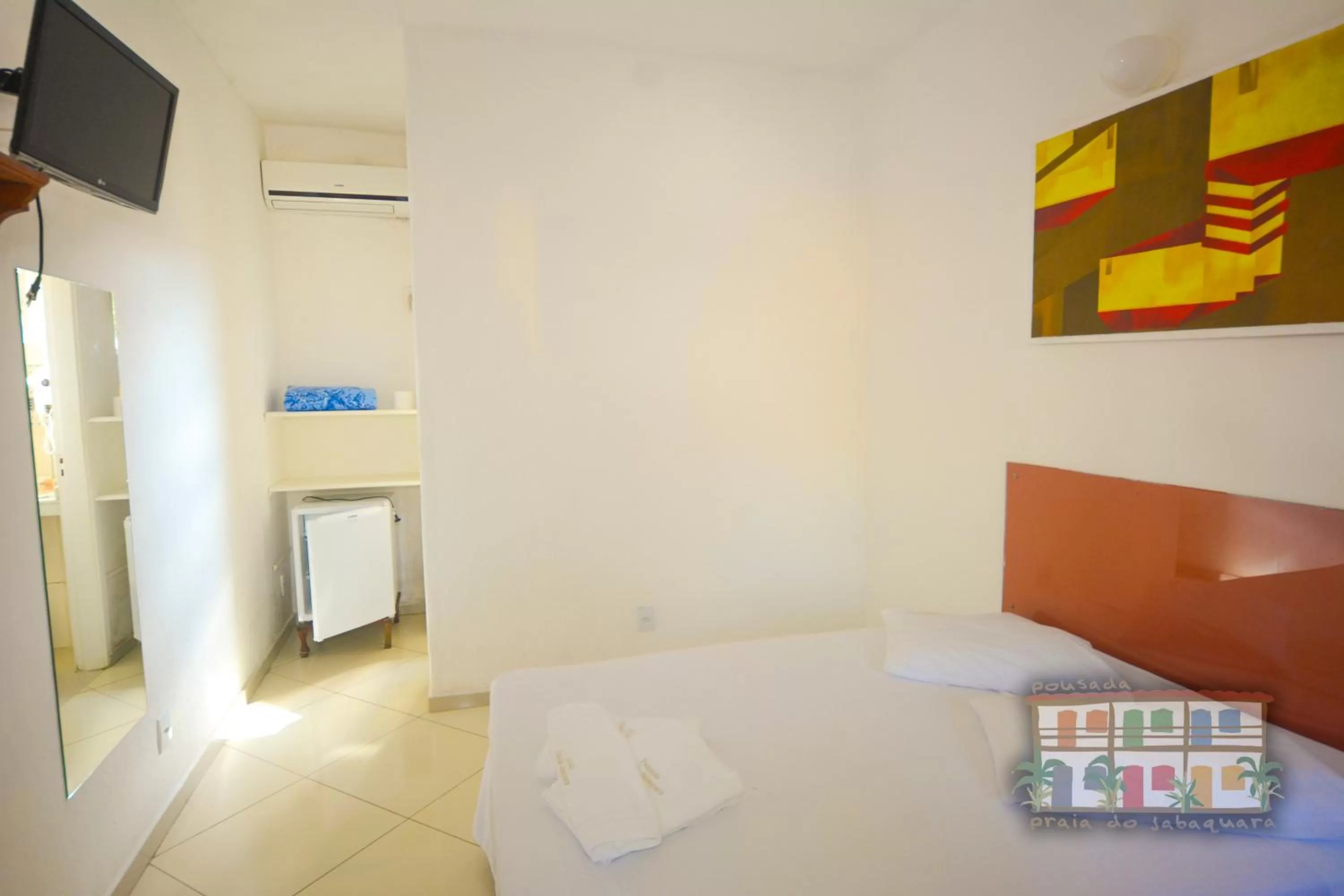 Photo of the whole room, Bed in Pousada Praia do Jabaquara