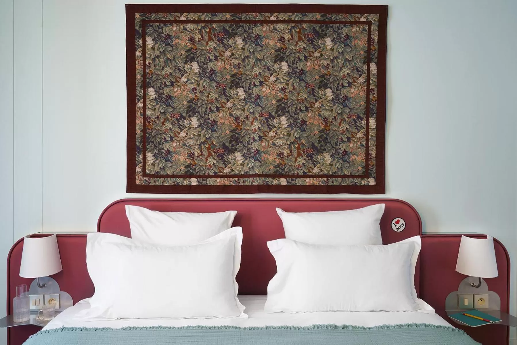 Bed in Hôtel Beauregard