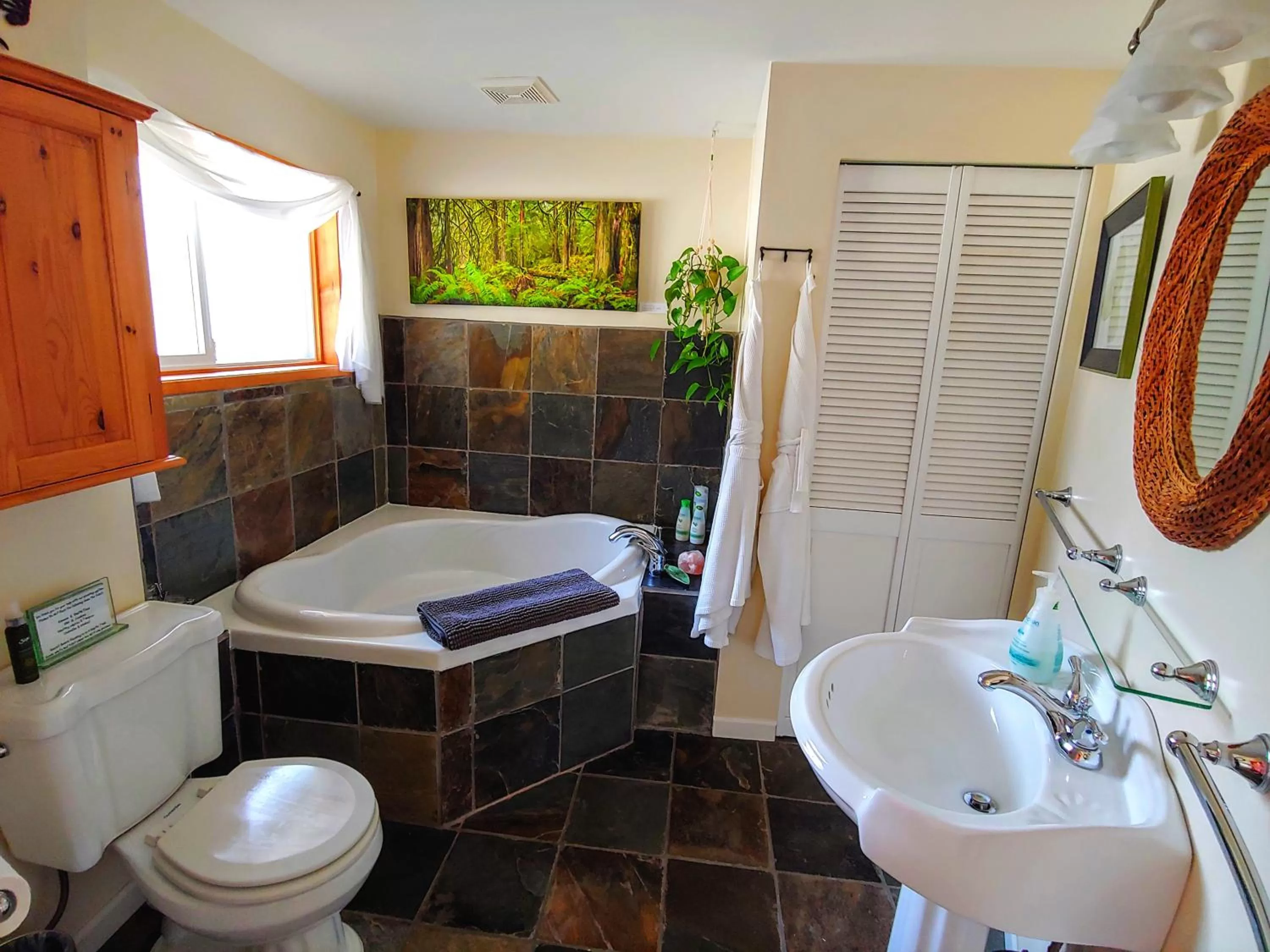 Bathroom in Secret Beach B&B Suites