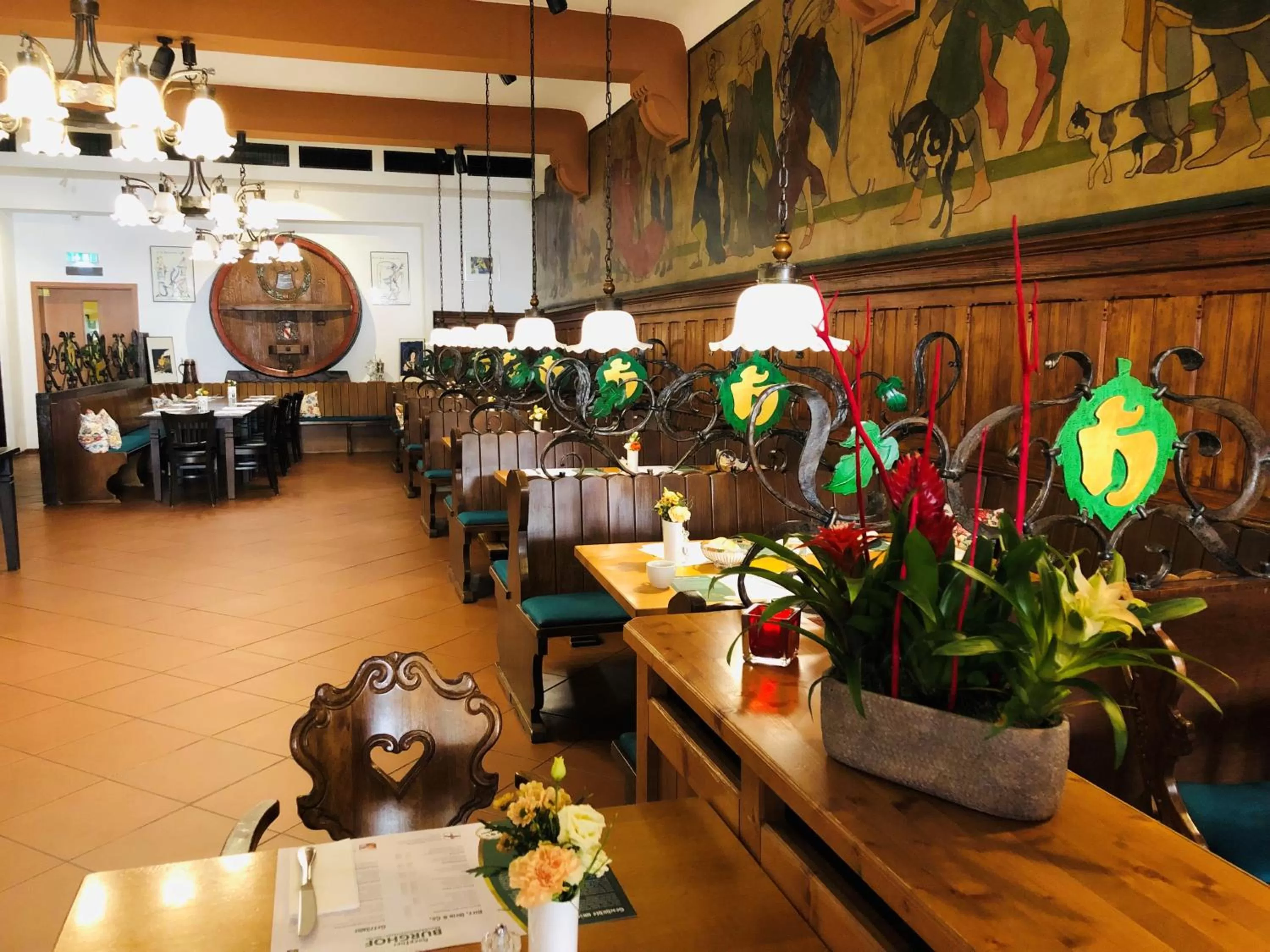 Restaurant/places to eat in Hotel Hoepfner Burghof