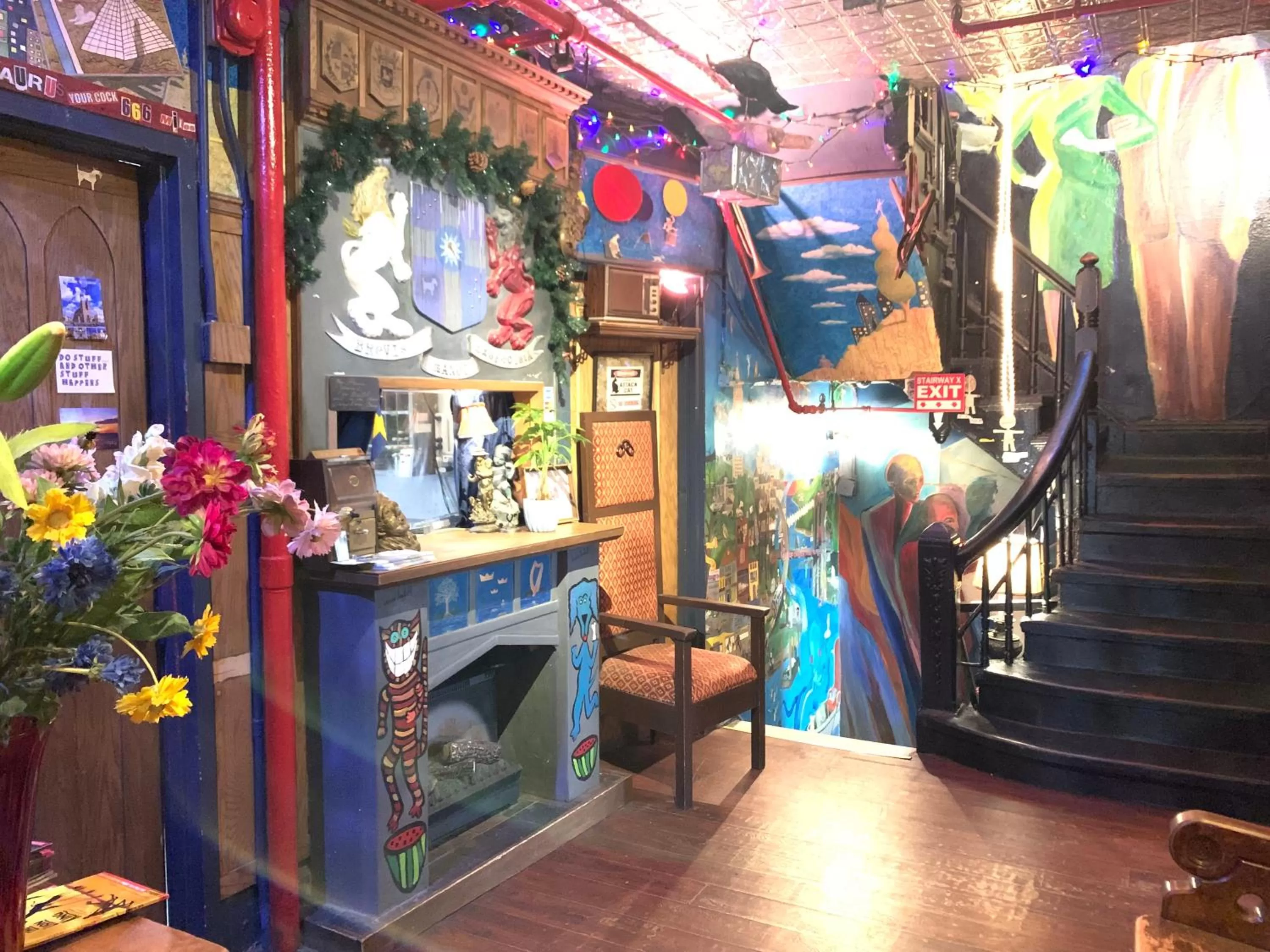 Facade/entrance in Carlton Arms Hotel