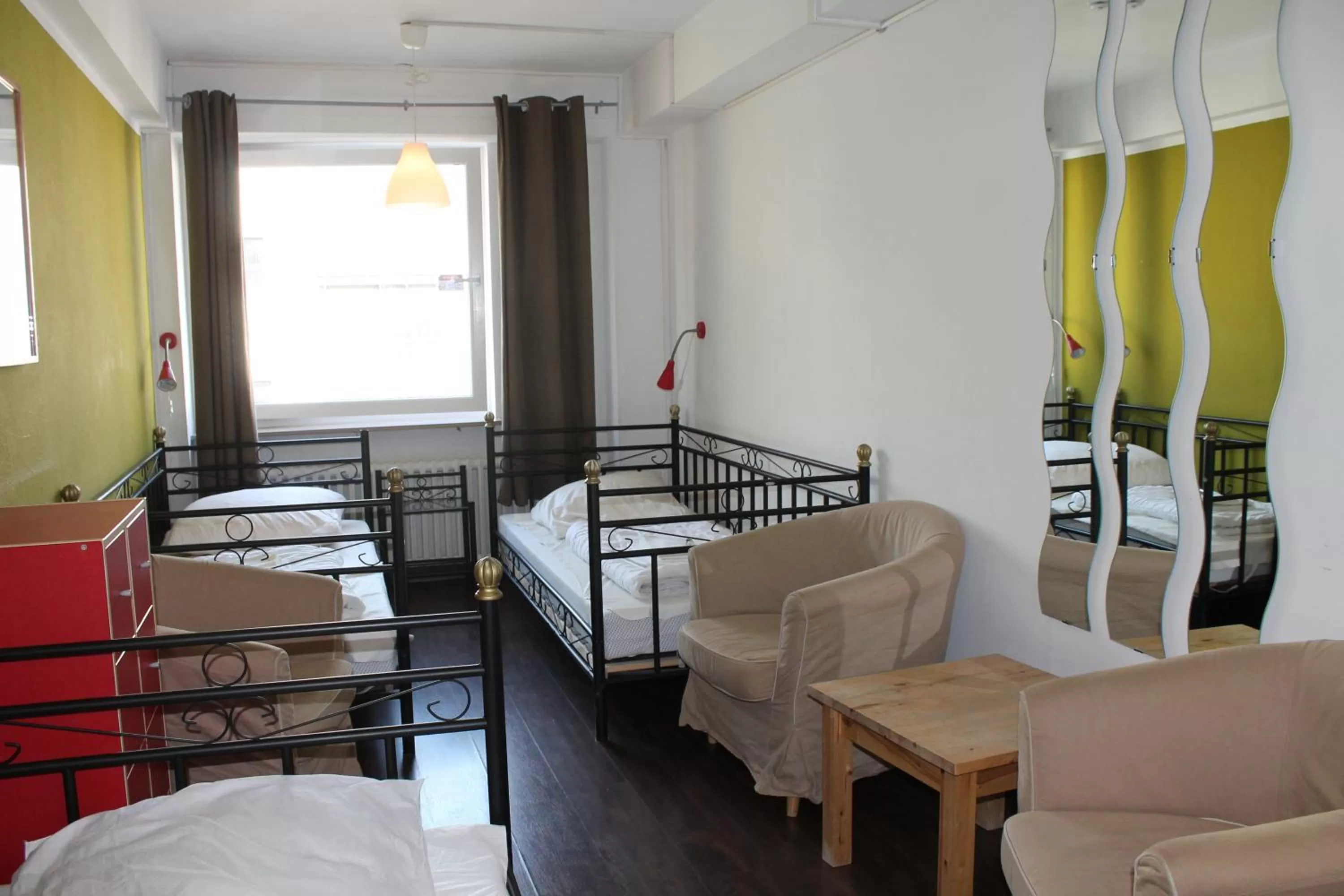Seating area, Bed in Station - Hostel for Backpackers