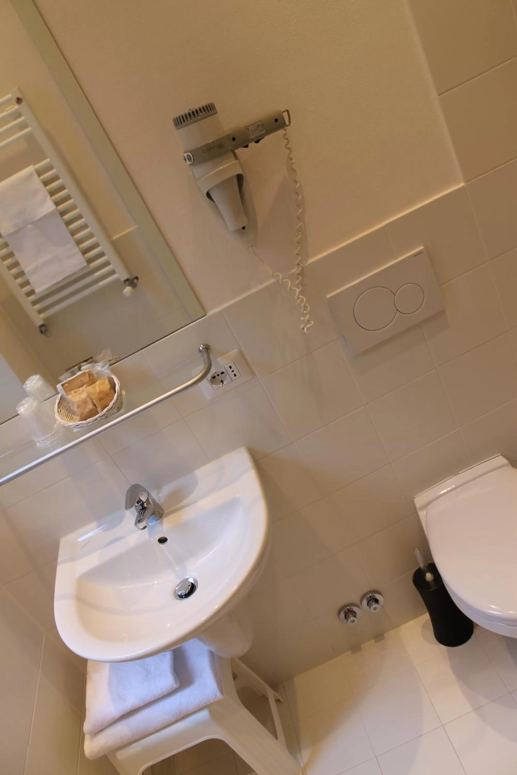 Shower in Hotel Bernina