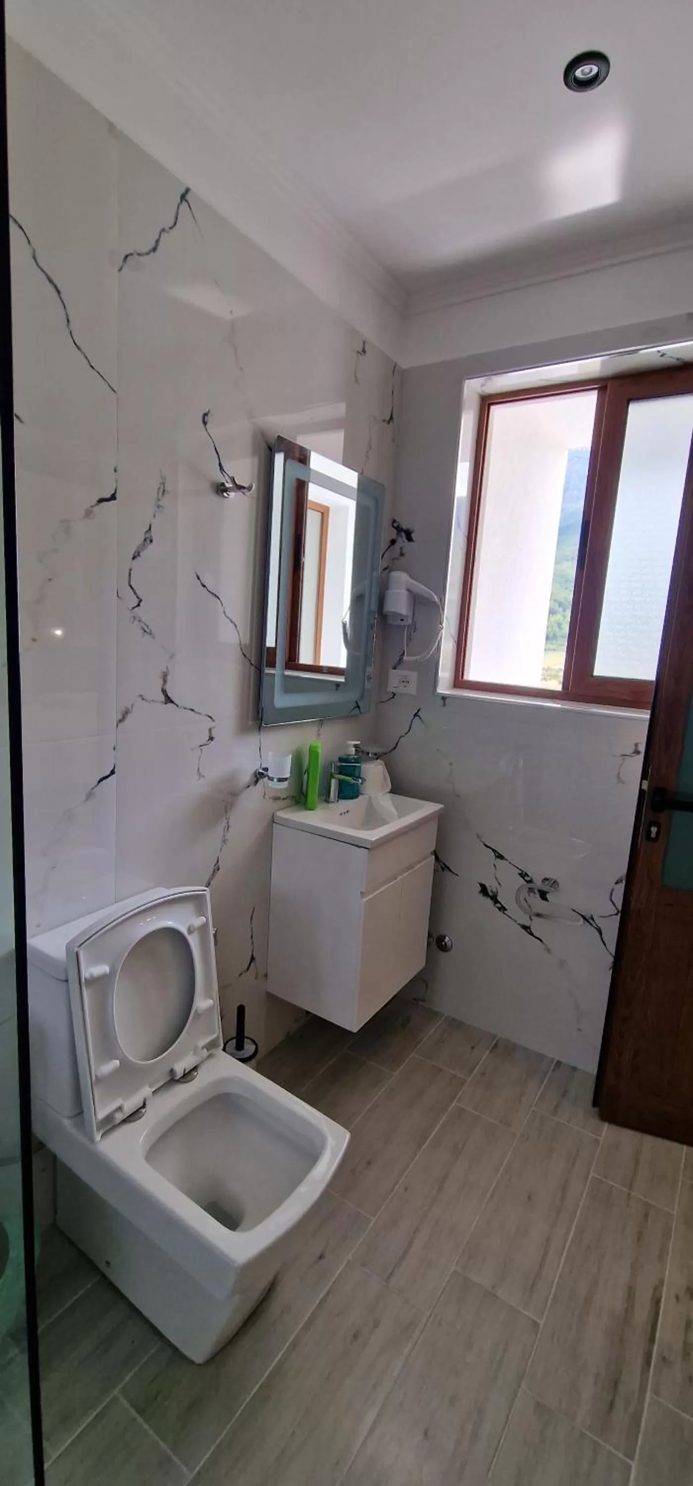 Bath, Kitchen/Kitchenette in Hotel Baci