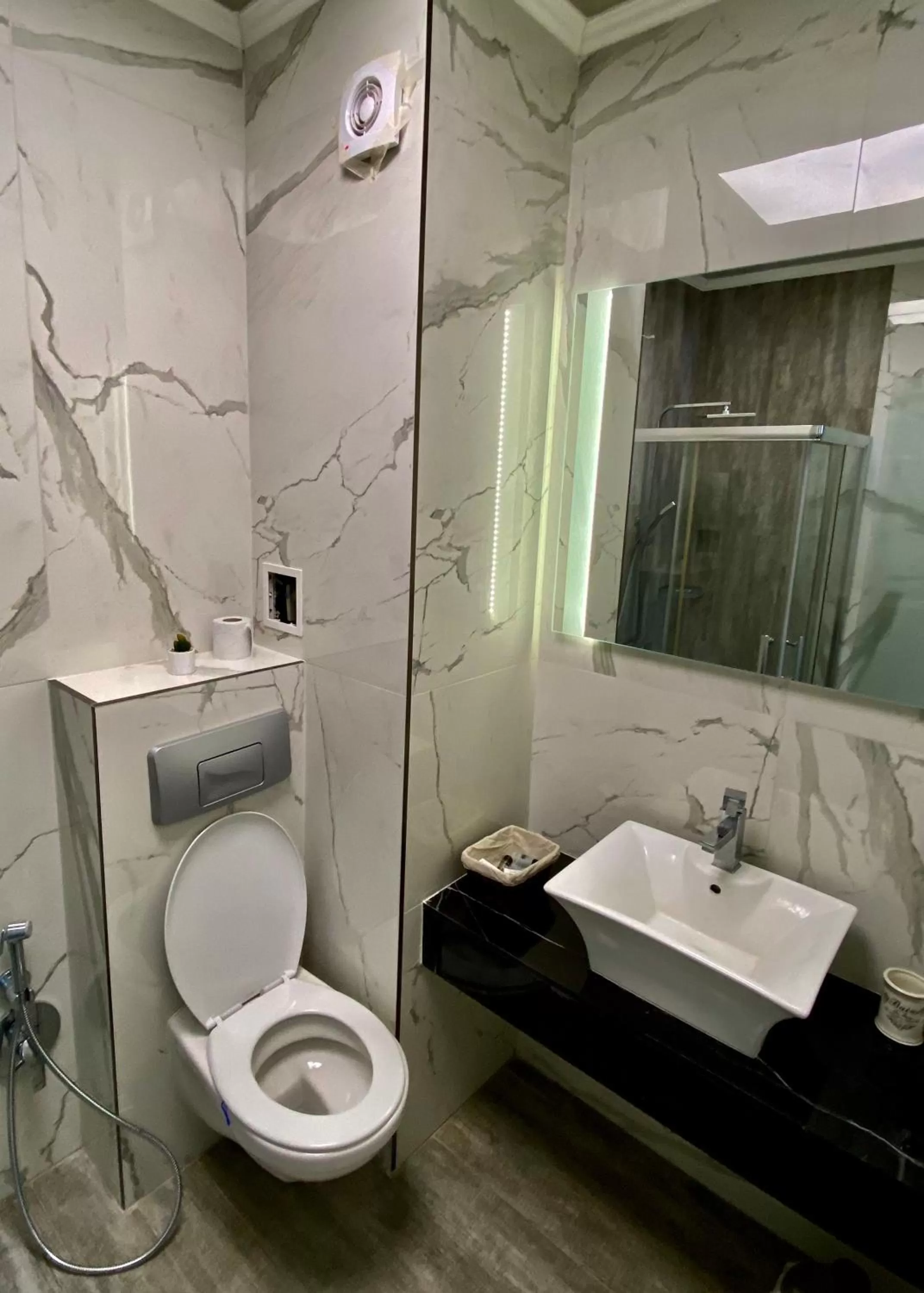 Shower in Luxury Apartments Ivon