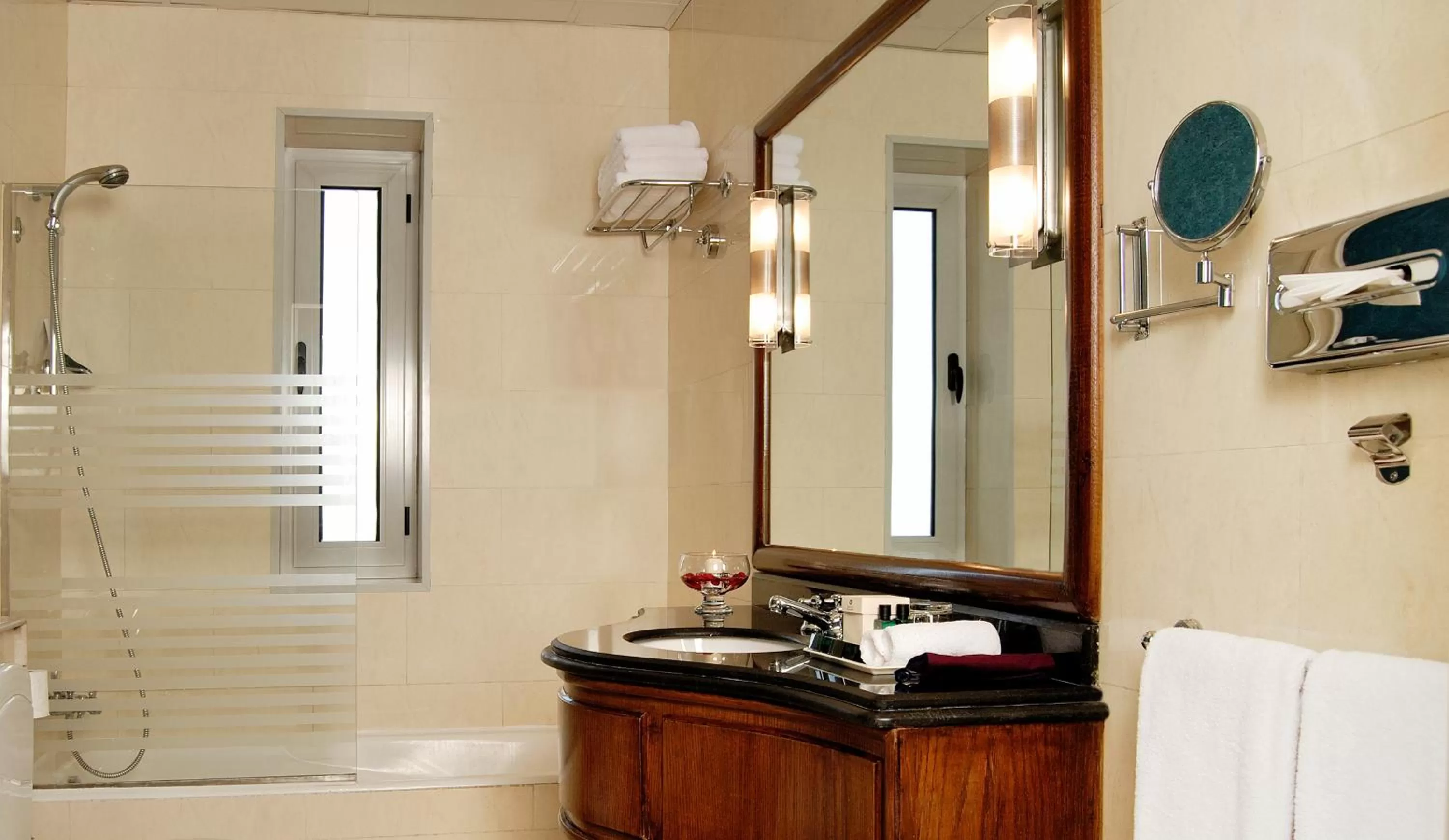 Bathroom in Steigenberger Cecil Hotel Alexandria