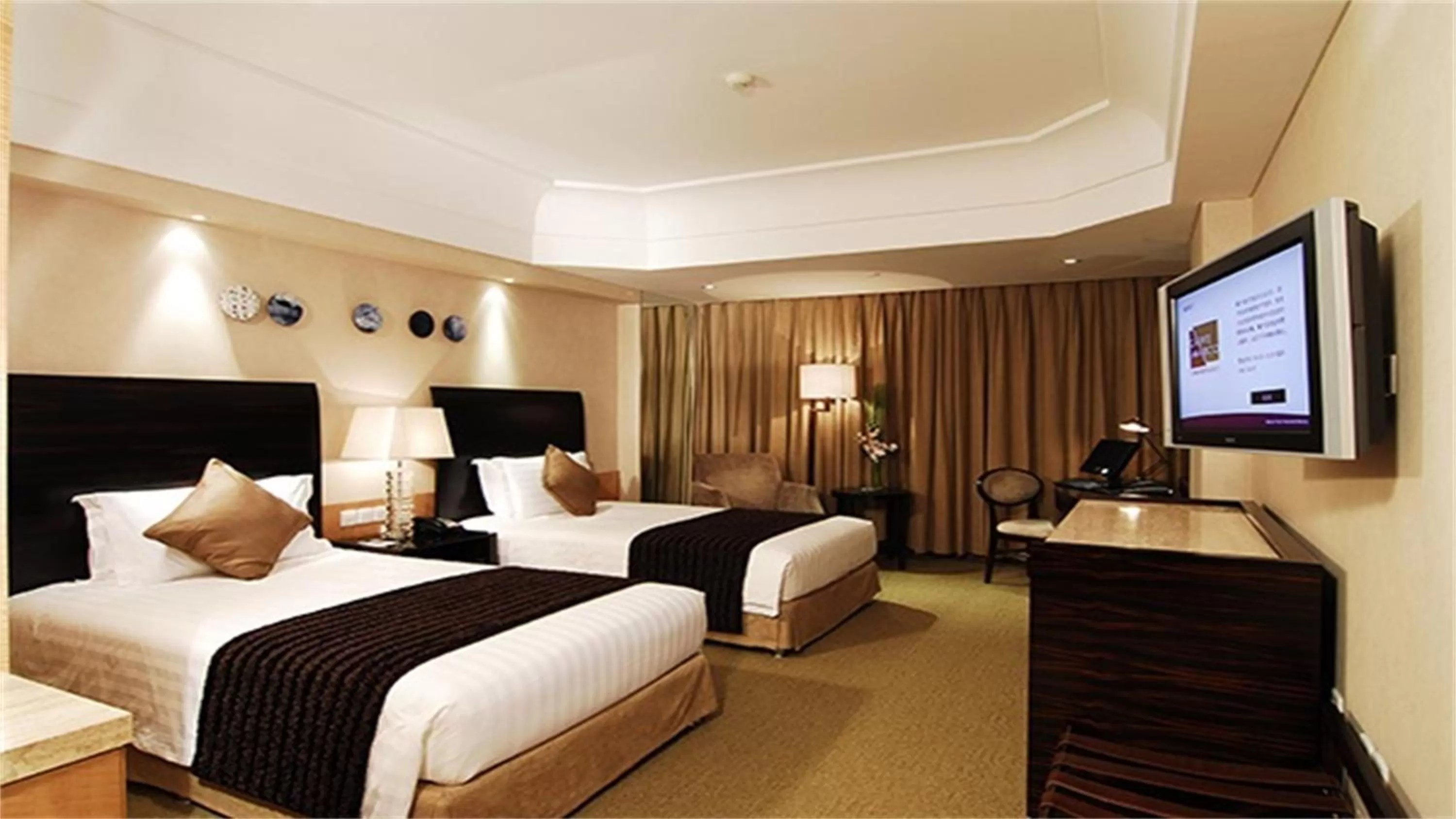 Photo of the whole room, Bed in Marco Polo Parkside, Beijing