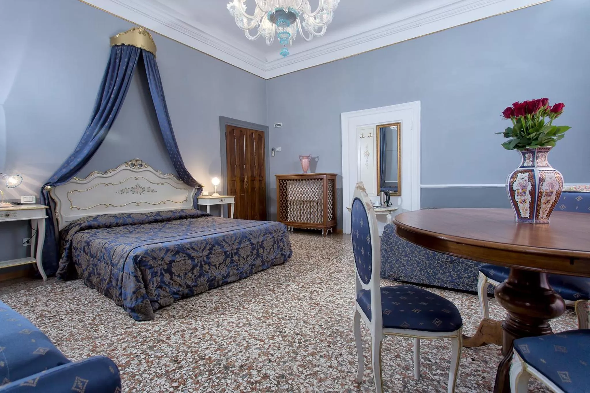 Other, Bed in Hotel Mezzo Pozzo