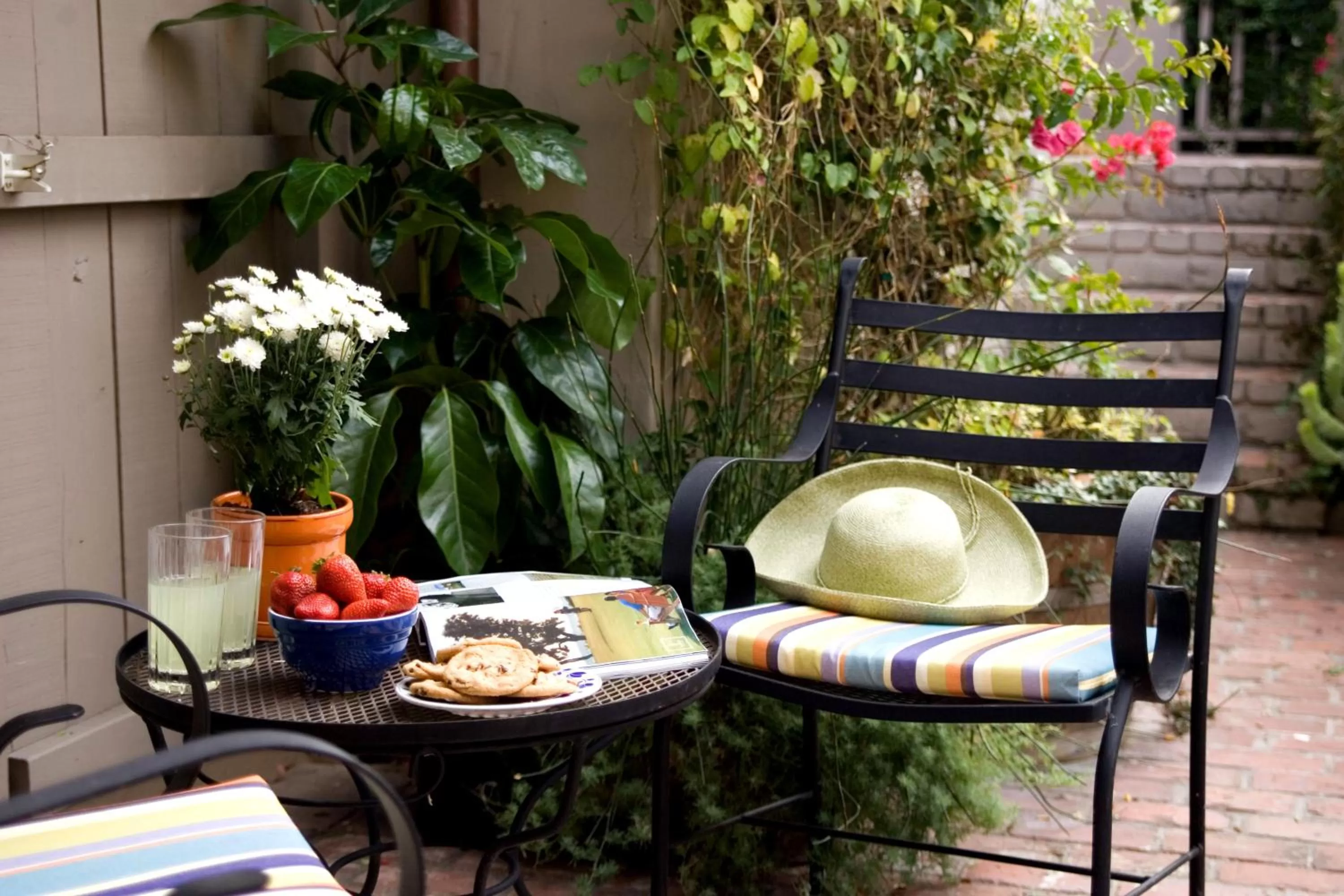 Restaurant/places to eat in Carmel Country Inn