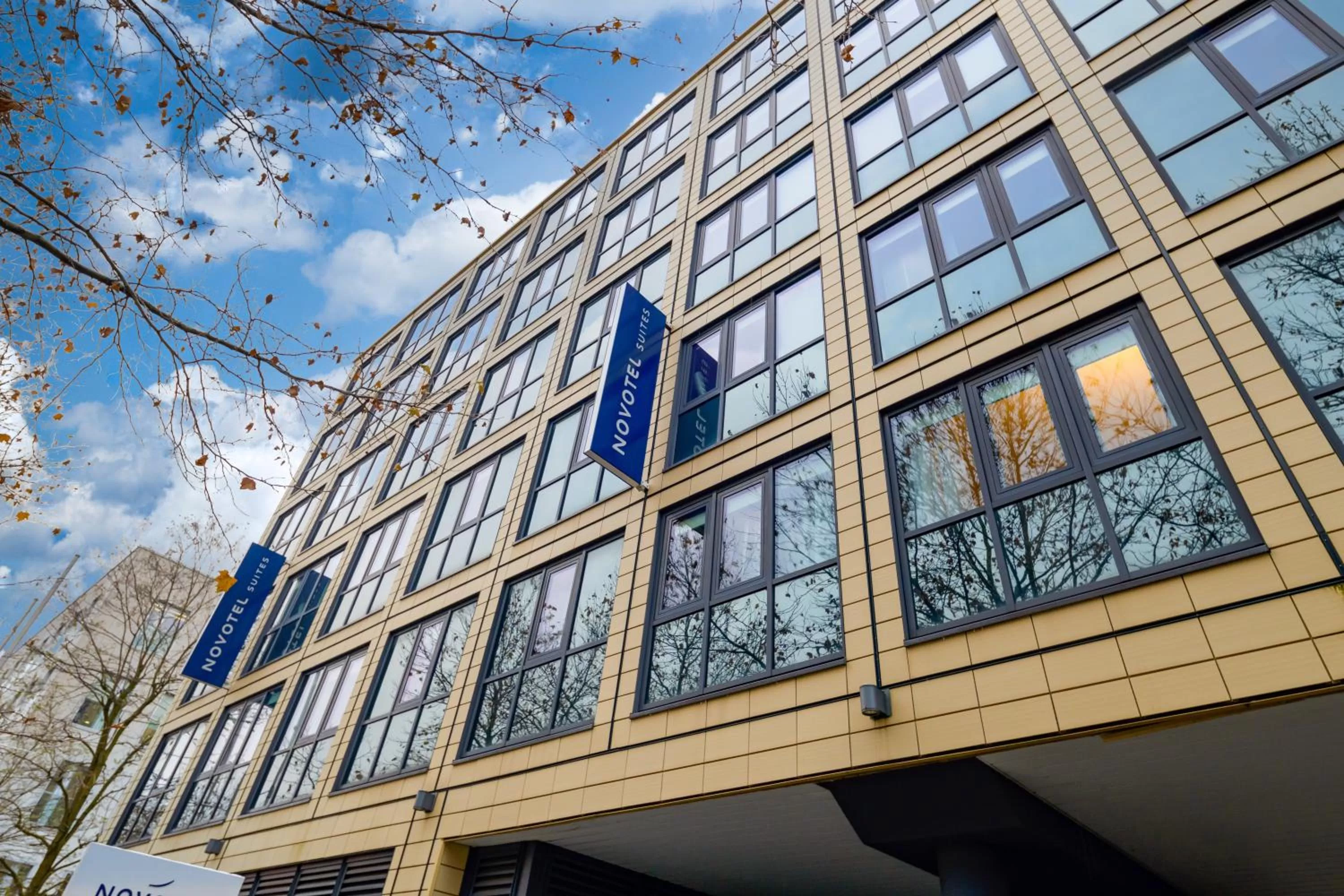 Property building in Novotel Suites München Parkstadt Schwabing