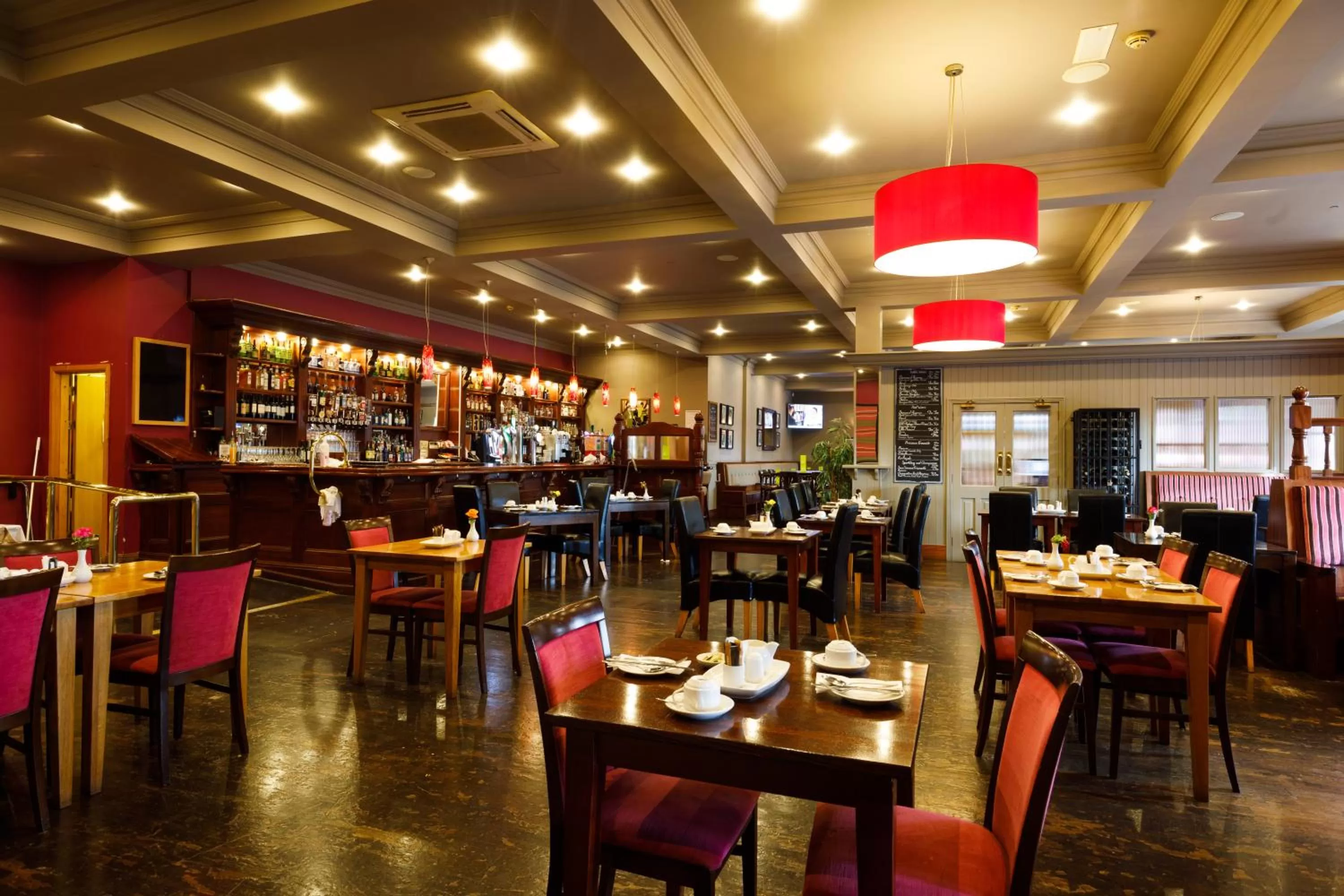 Restaurant/places to eat in Great National Hotel Ballina
