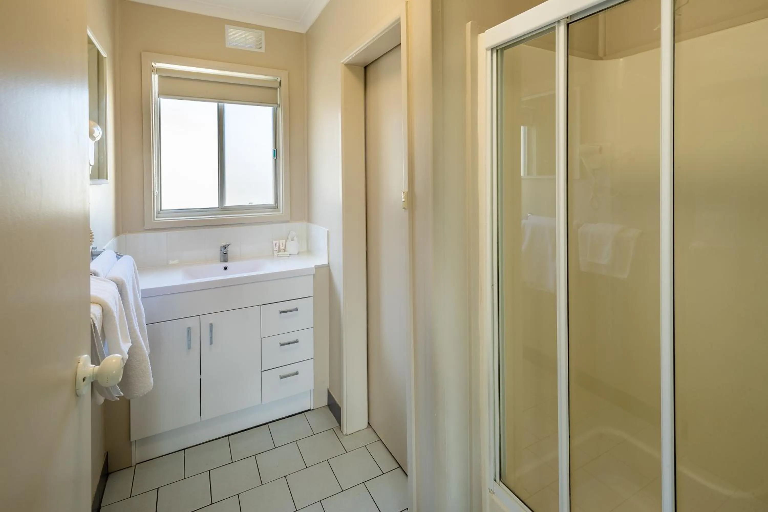 Bathroom in Ingenia Holidays Nambucca Heads