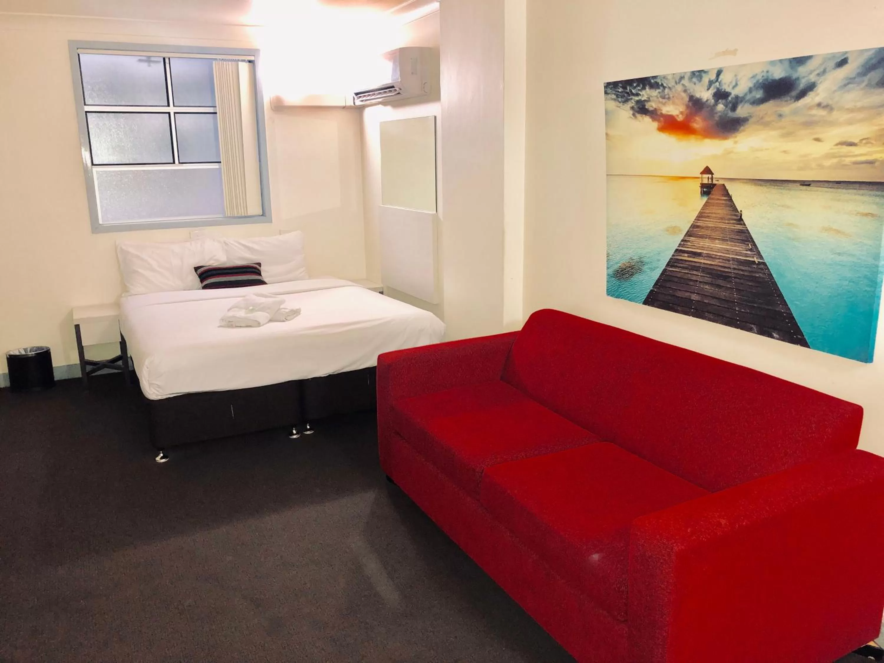 Bed in Turbot House Hotel