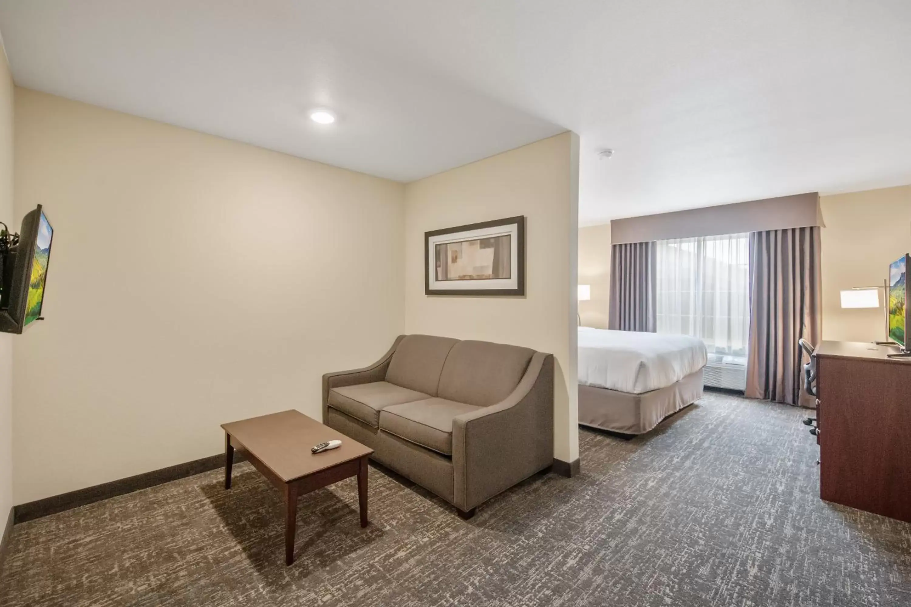 Studio - Disability Access in Cobblestone Hotel & Suites - Austin Studio - Disability Access in Cobblestone Hotel & Suites - Austin