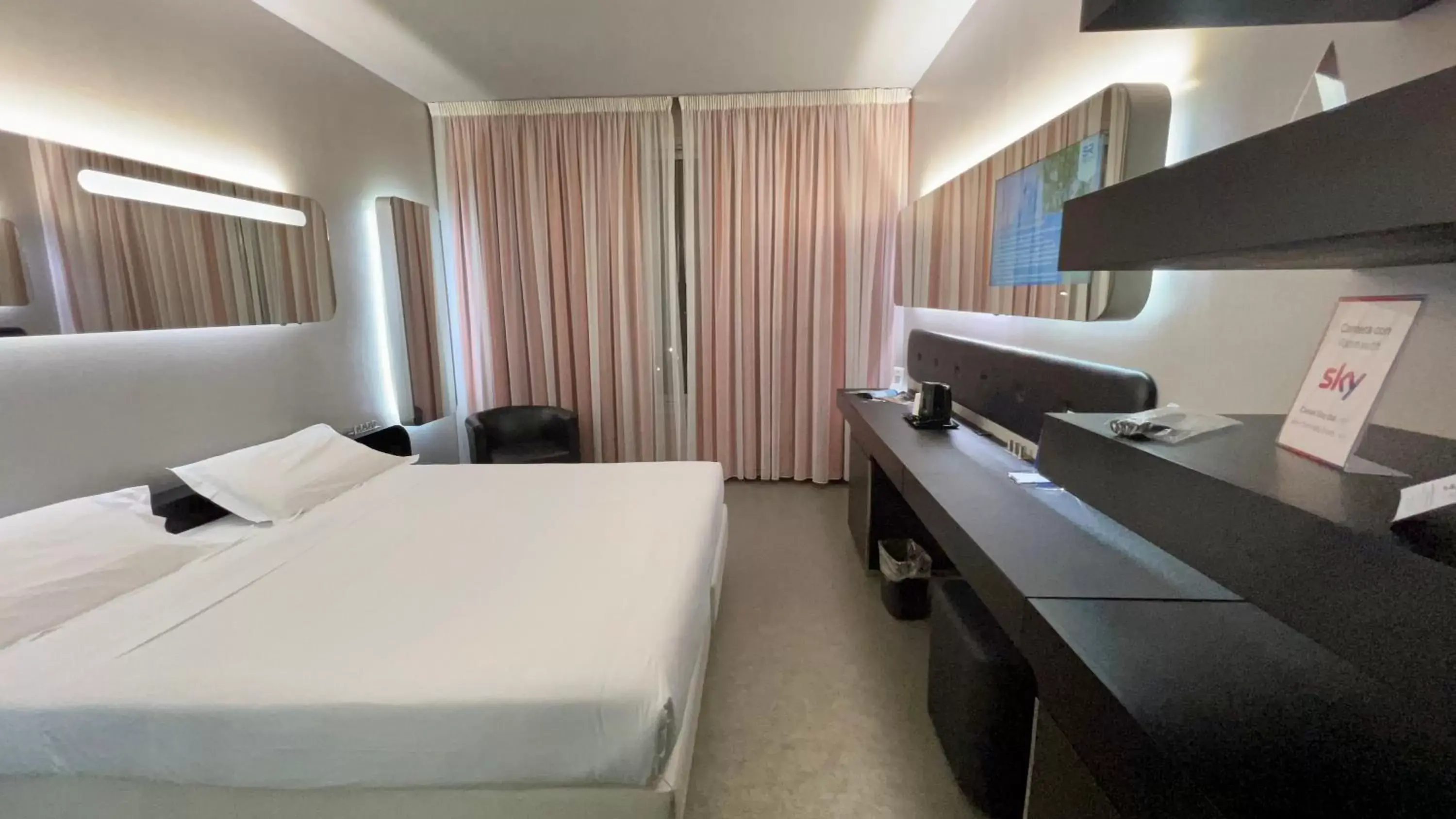 Classic Double Room in San Ranieri Hotel Classic Double Room in San Ranieri Hotel