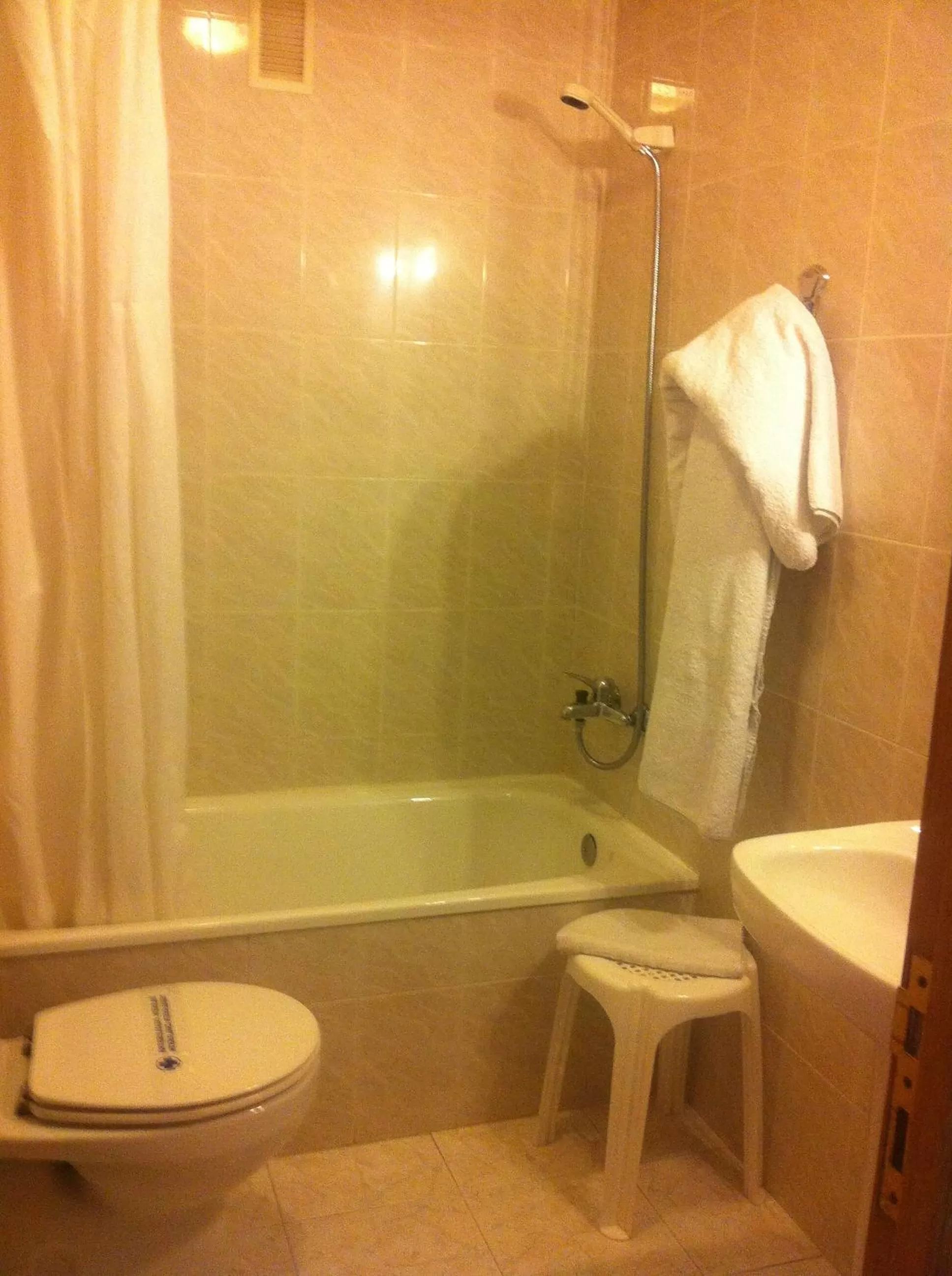 Bathroom in Hotel Nobis Salamanca