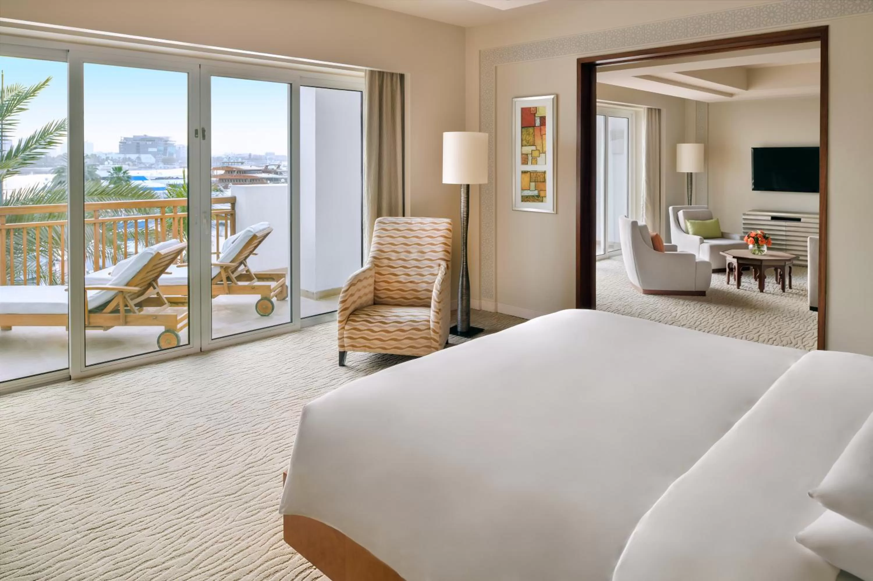 Bed in Park Hyatt Dubai