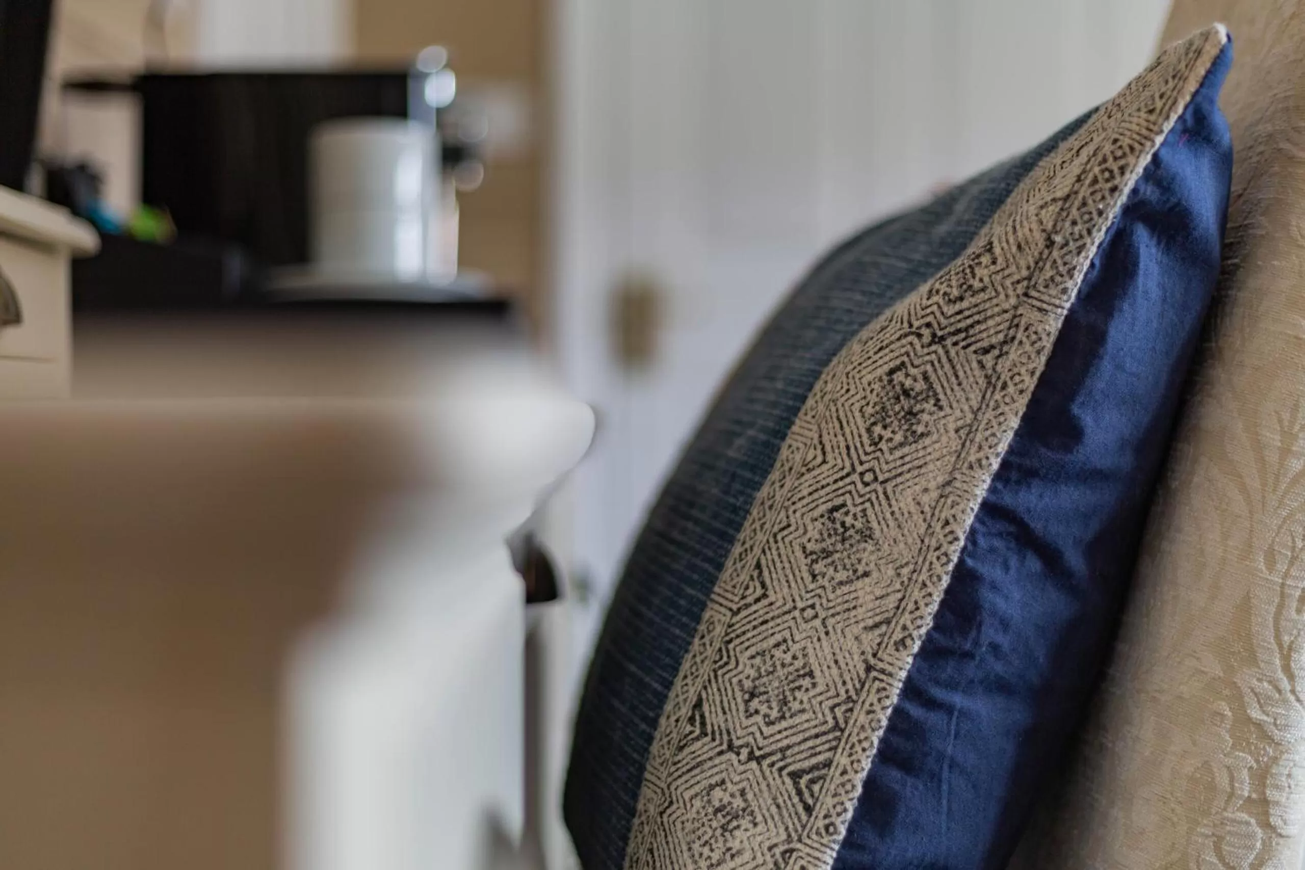 Bedroom in The Cricketers Inn