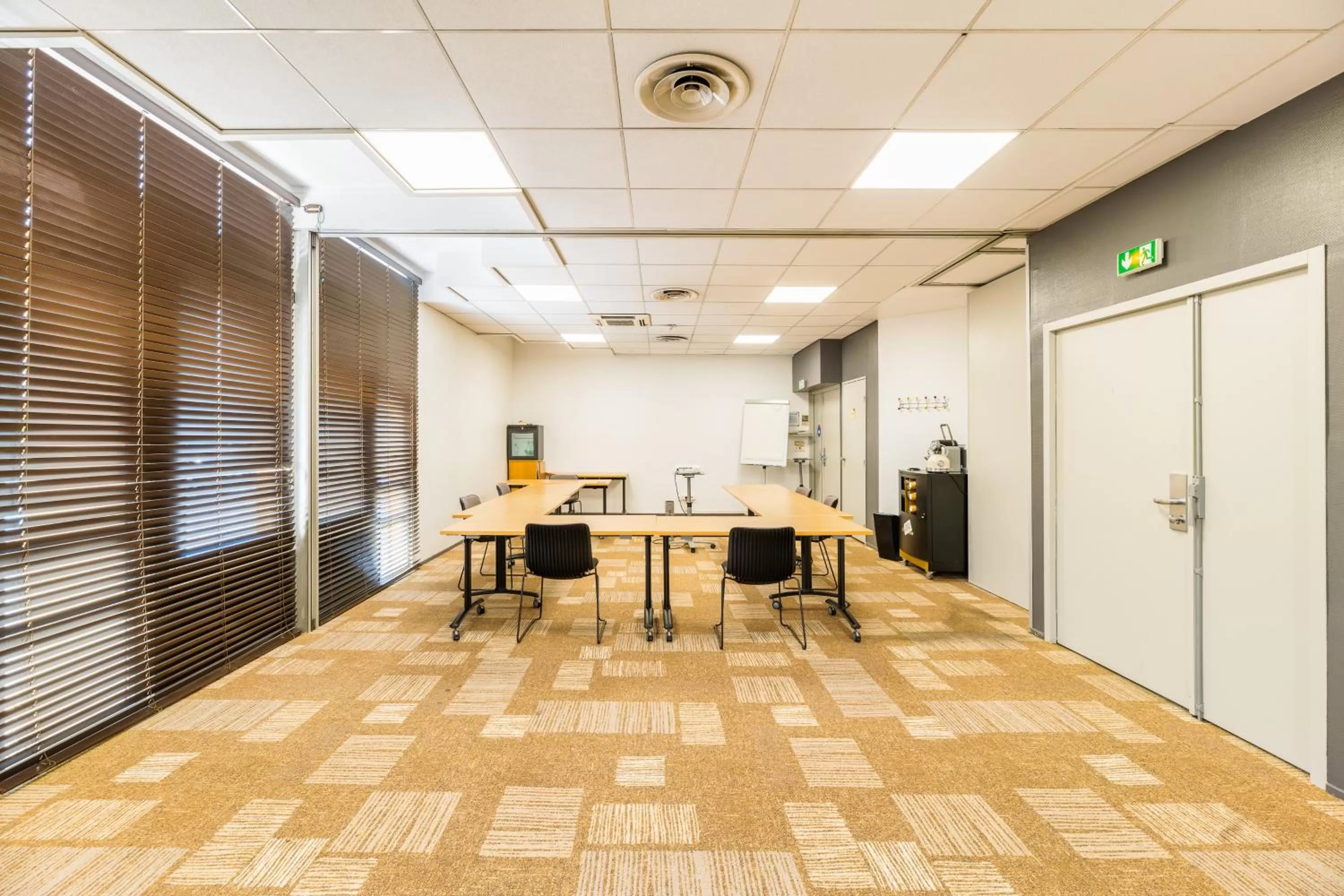 Meeting/conference room in B&B HOTEL Lyon Eurexpo Bron