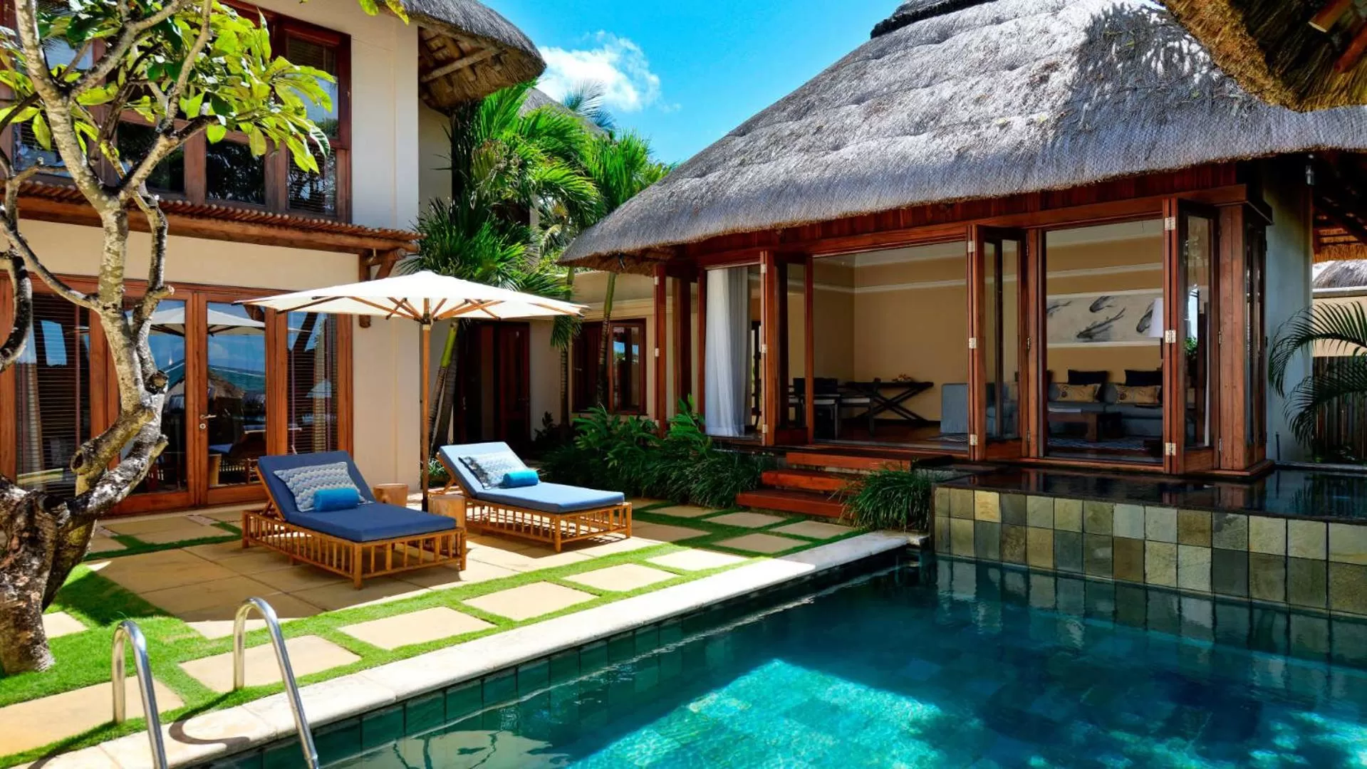 Garden in Constance Belle Mare Plage