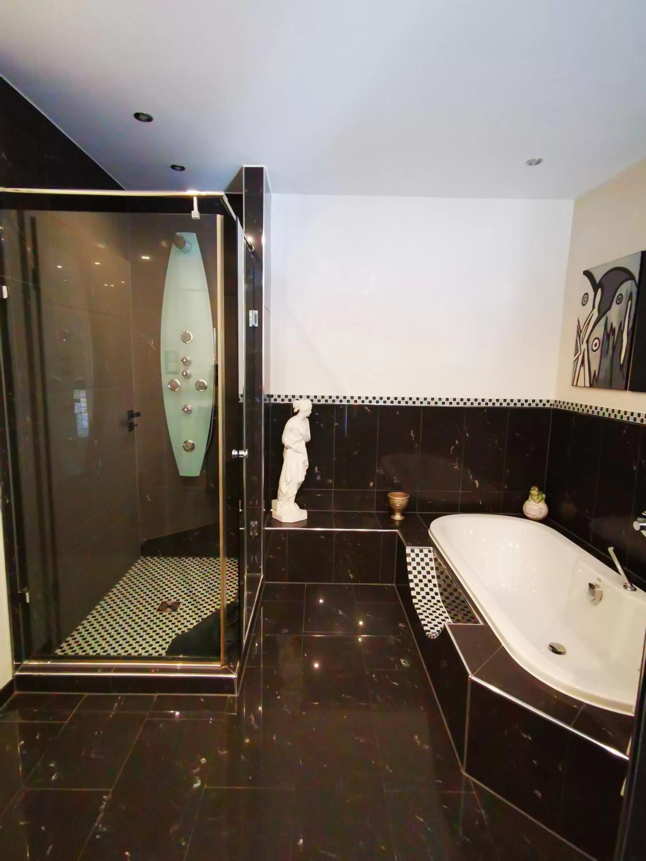 Bathroom in Hotel Come In