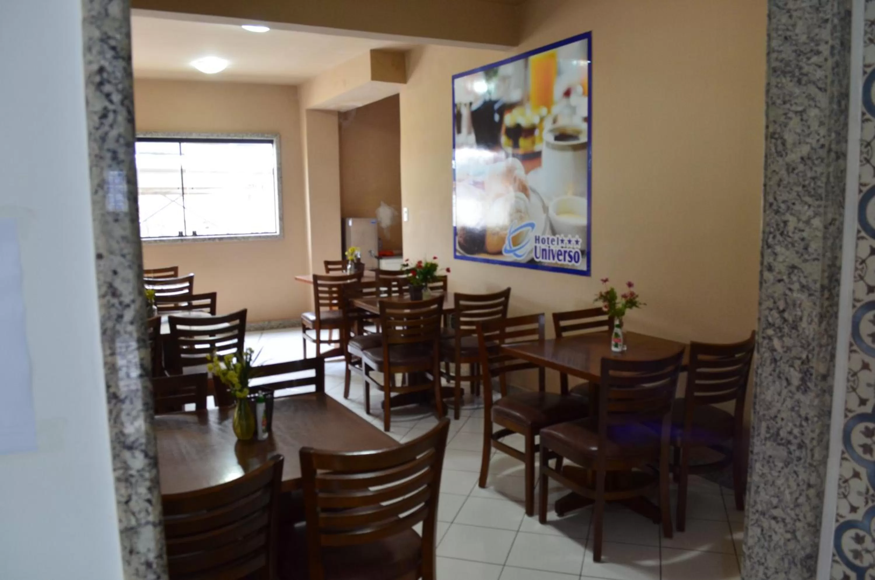 Restaurant/Places to Eat in Hotel Universo