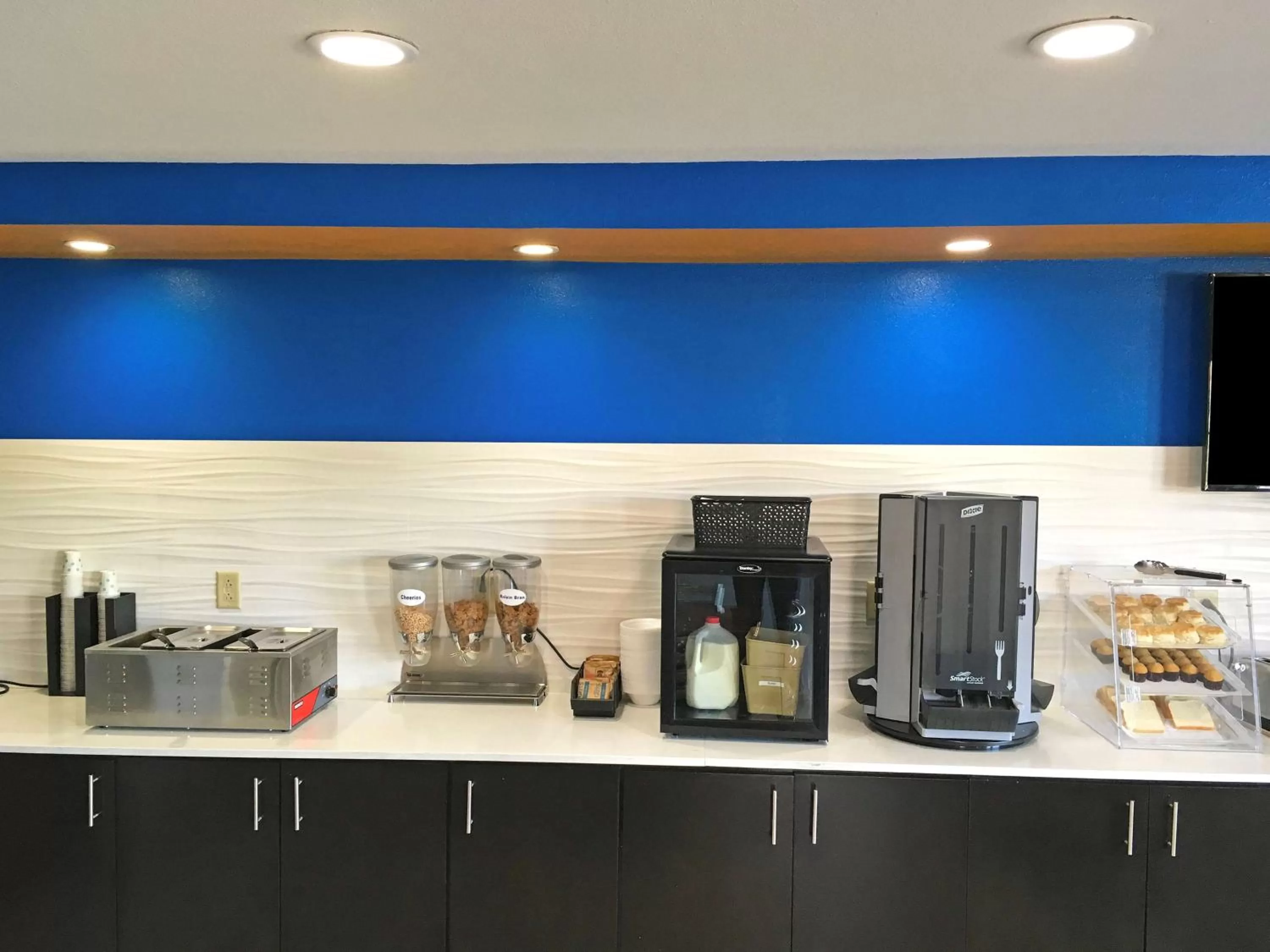 Restaurant/places to eat in Americas Best Value Inn Denham Springs